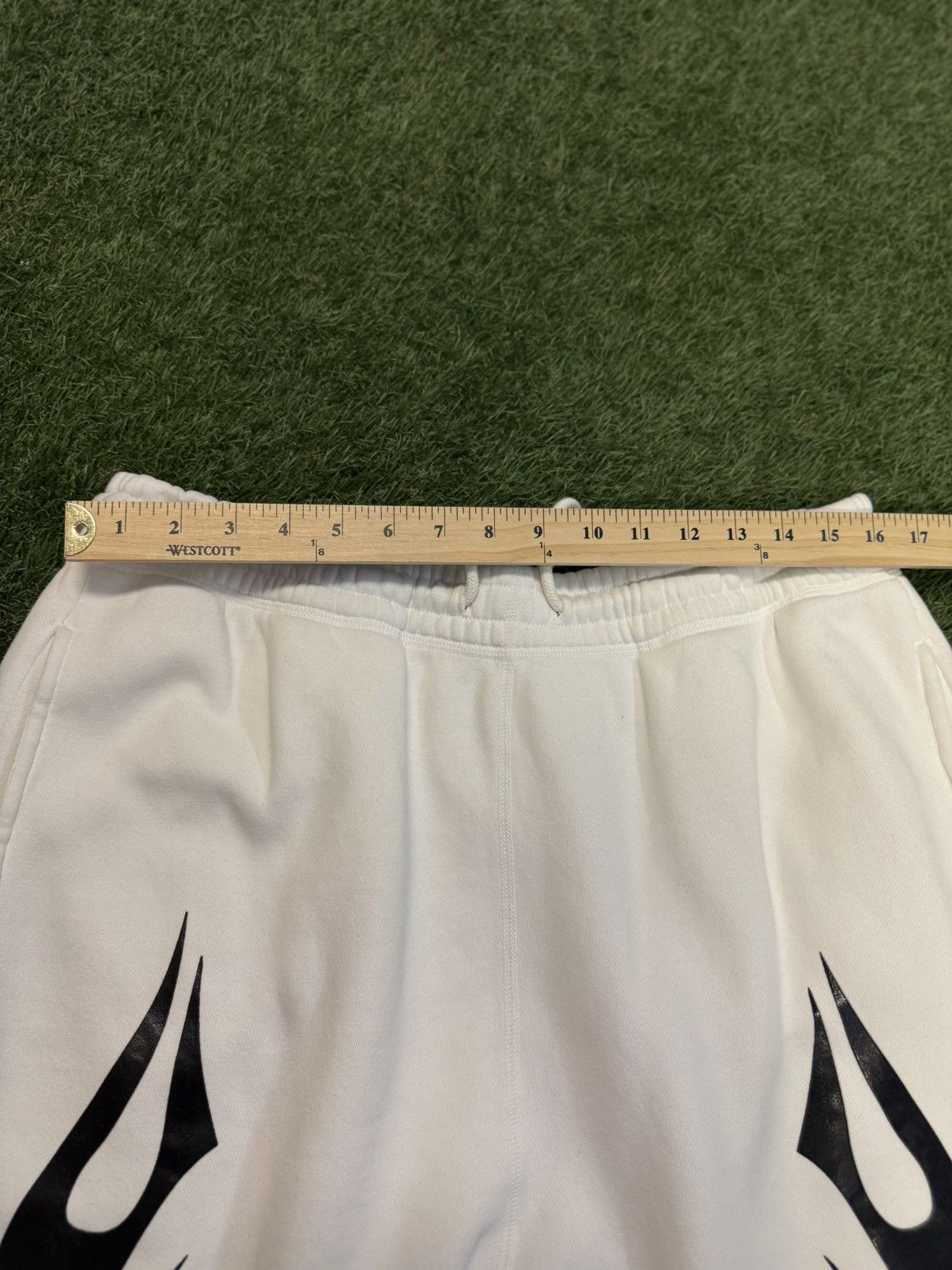 HELLSTAR Hellstar Sweatpants Flame White Black Size XXL (NEW) Size US 36 / EU 52 - 13 Thumbnail