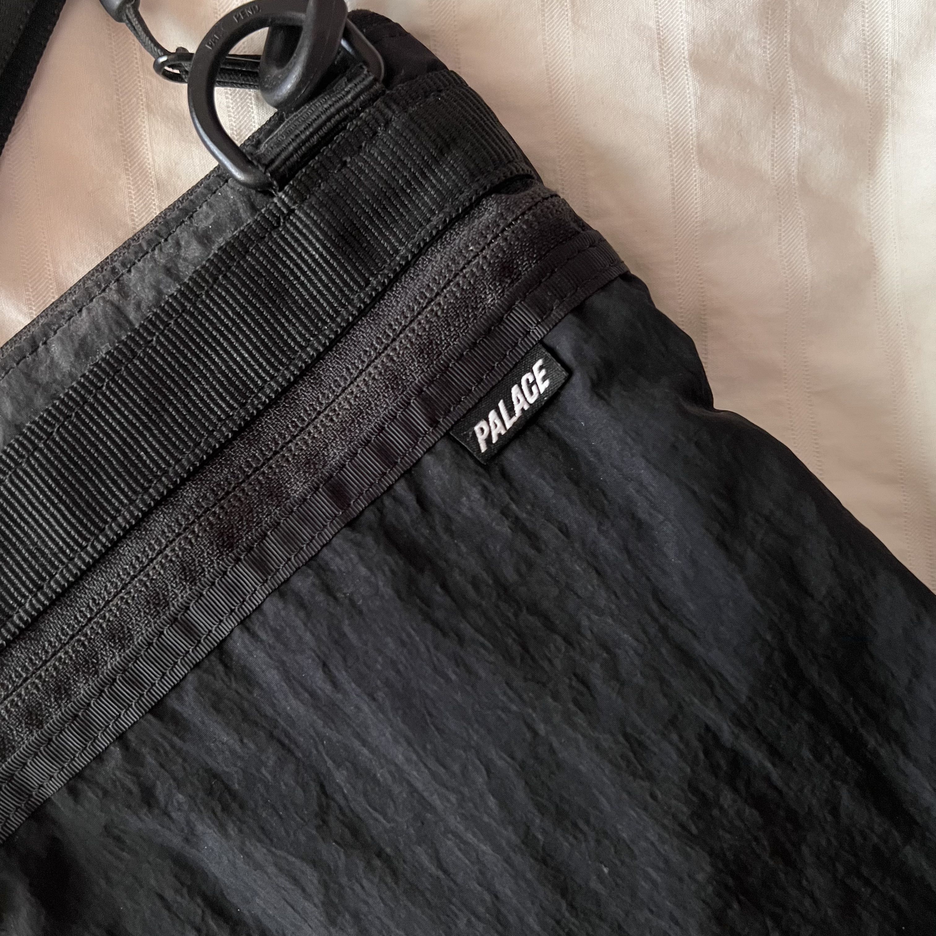 Palace Palace Skateboards Black Flat Sack/Shoulder Bag Size ONE SIZE - 6 Thumbnail