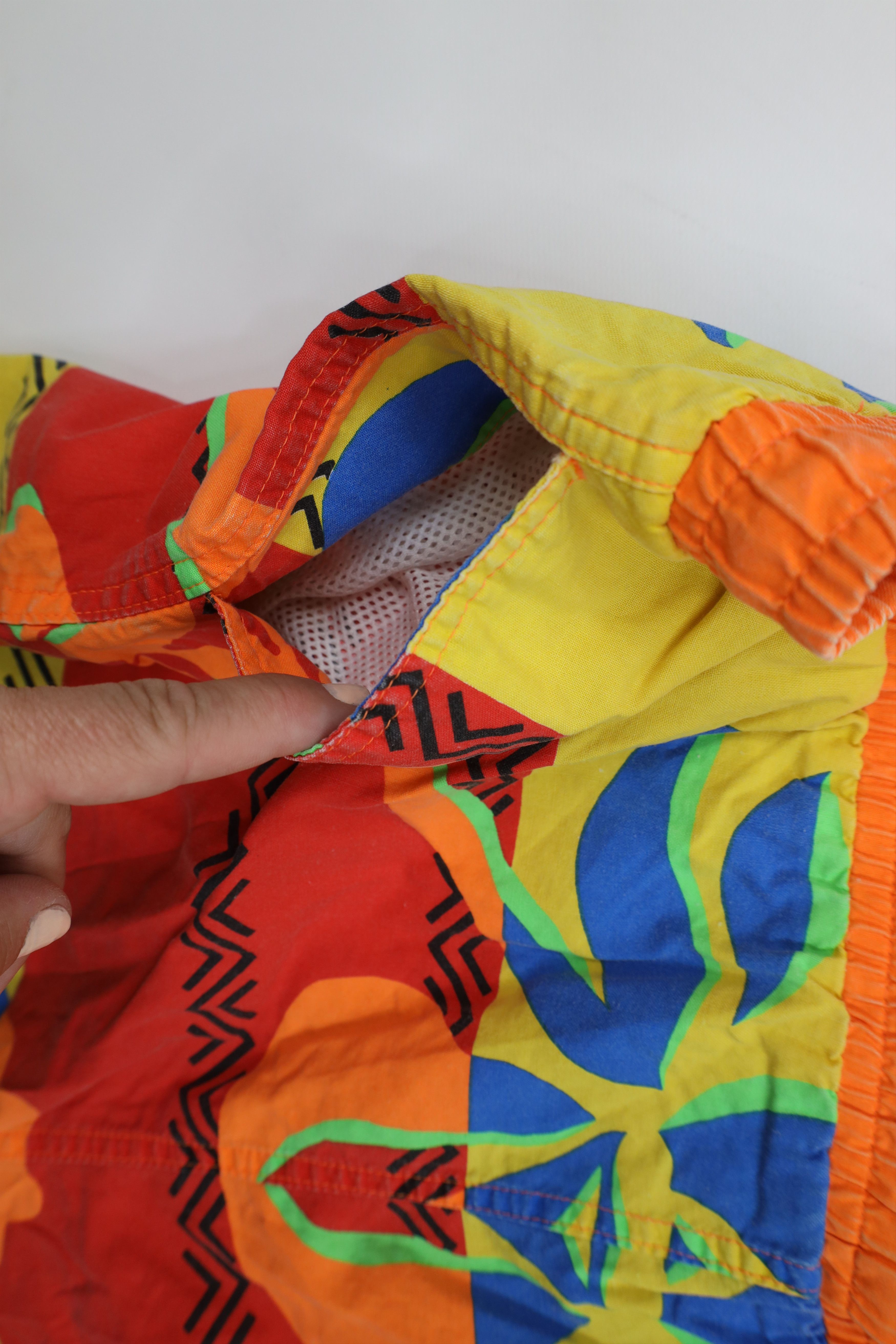Ocean Pacific Vintage 90s Ocean Pacific Kahlina Abstract Surf Shorts Size US 38 / EU 54 - 8 Thumbnail