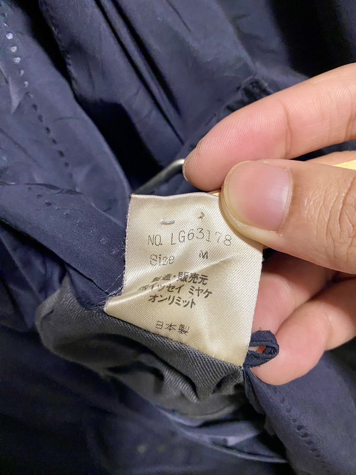 Issey Miyake Vintage 90s issey Miyake men Runway trench Coat Size US M / EU 48-50 / 2 - 11 Thumbnail