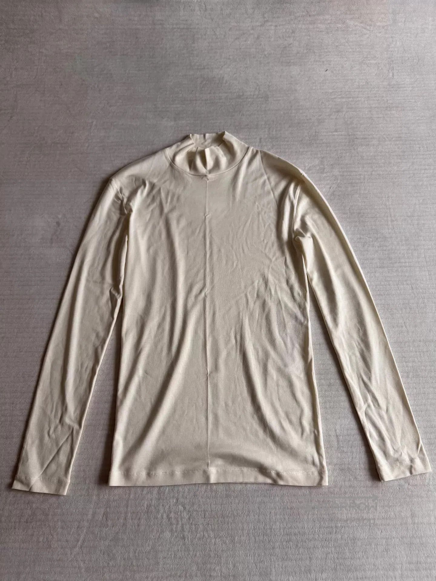 Lemaire Beige High Neck Long Sleeve Top Size S. Size US S / EU 44-46 / 1 - 1 Thumbnail