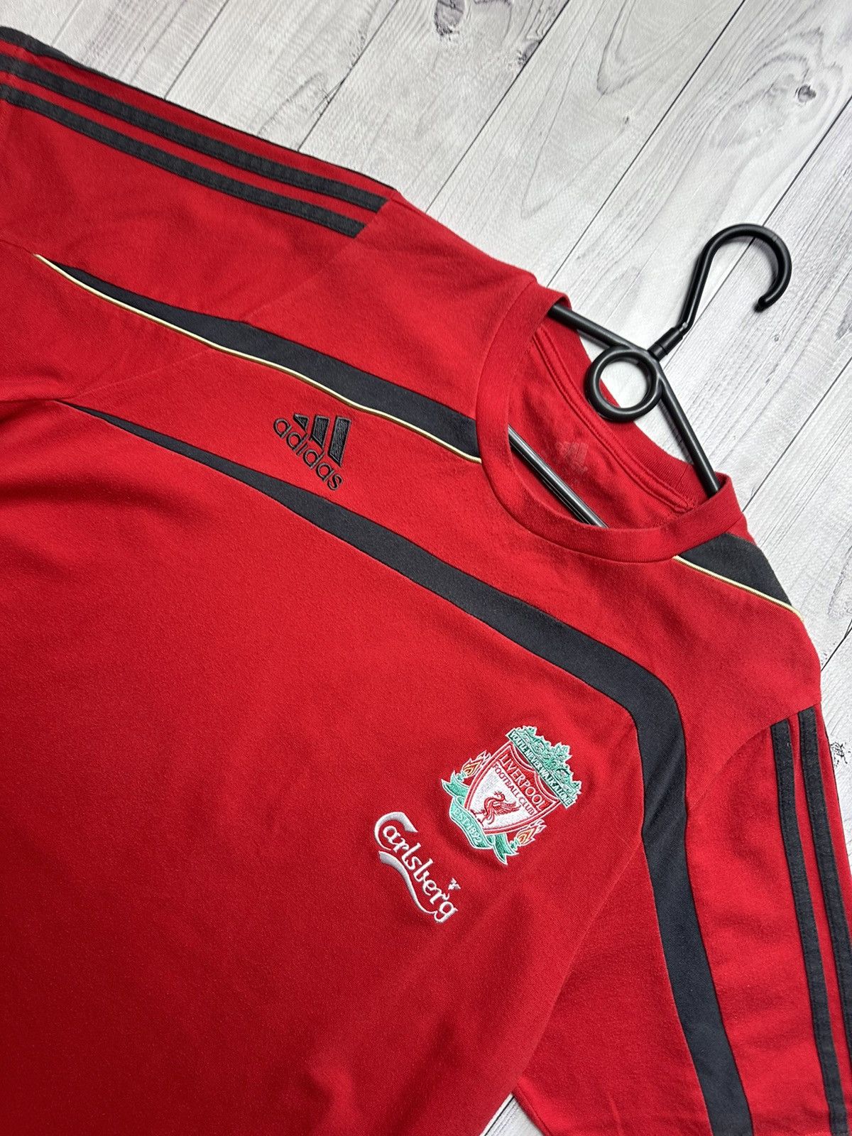 Adidas × Vintage Vintage Liverpool soccer tee adidas red 2009 size L Size US L / EU 52-54 / 3 - 3 Thumbnail