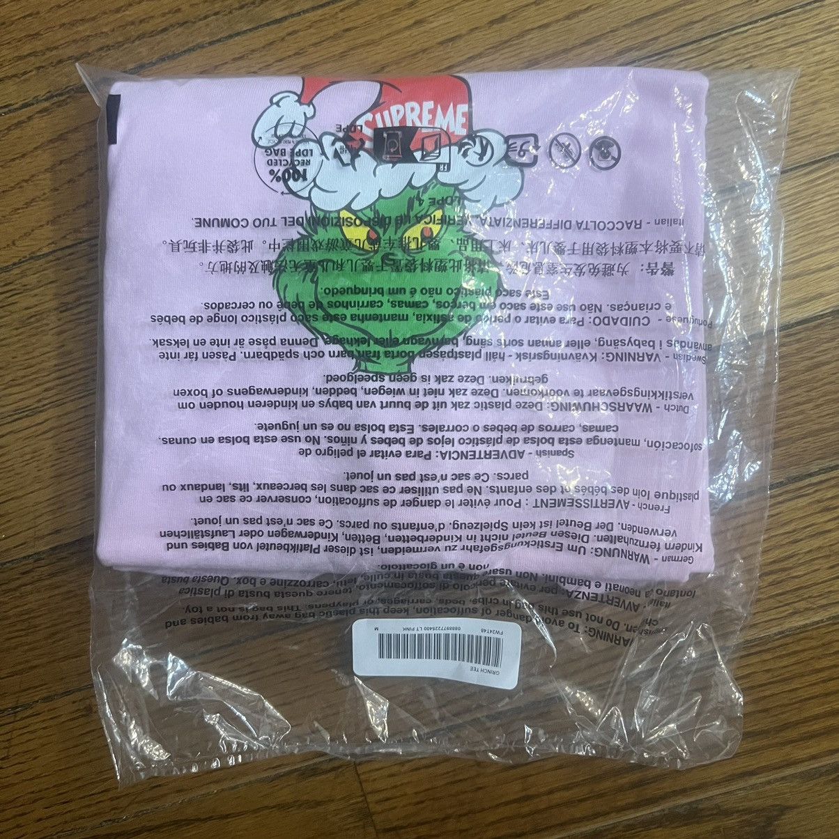 Supreme Supreme Grinch Tee Black Size: M Size US M / EU 48-50 / 2 - 2 Thumbnail