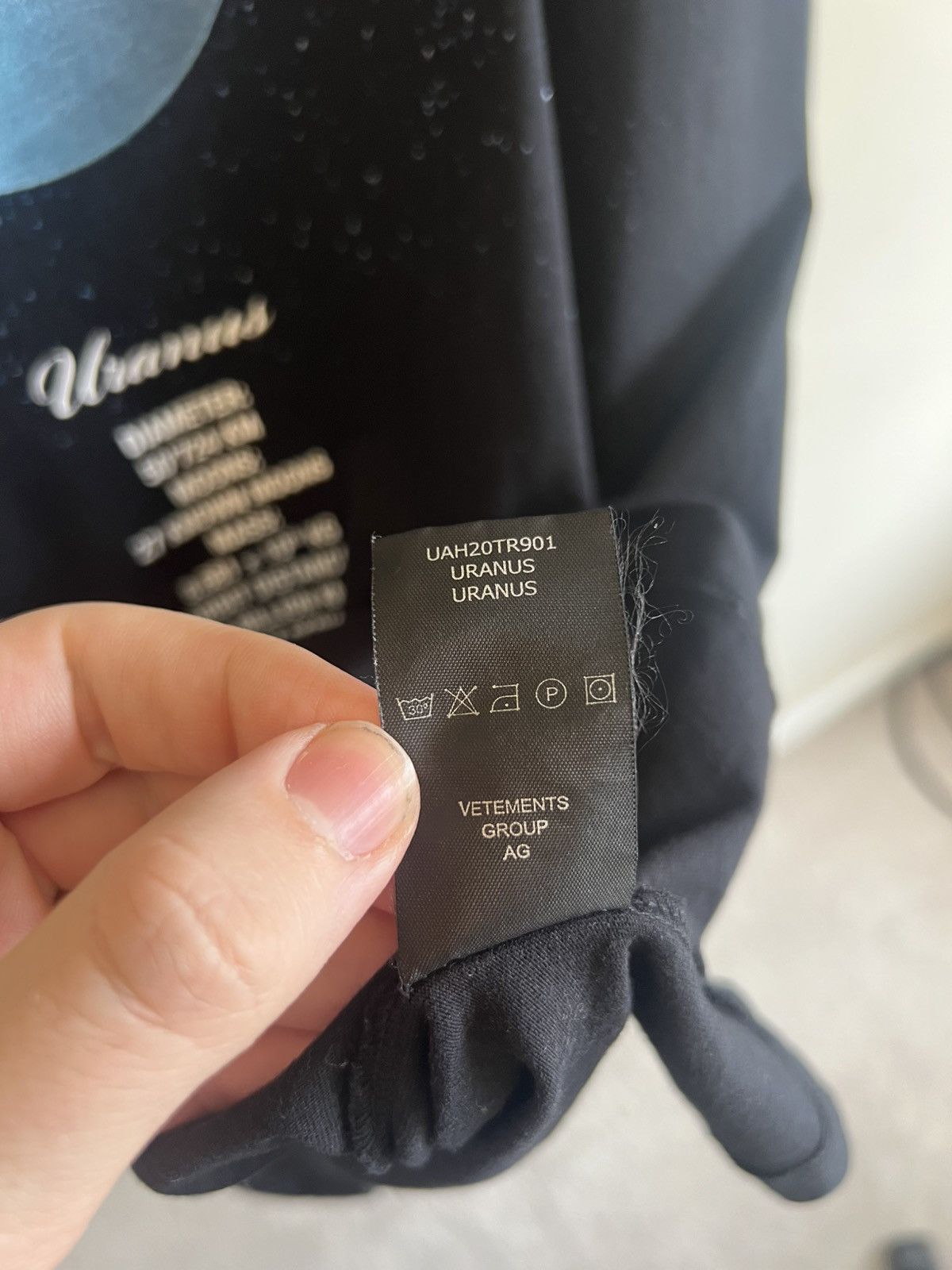 Vetements AW20 “Uranus” Planet Jersey Tee Plant Aquarius Denma Size US L / EU 52-54 / 3 - 7 Thumbnail