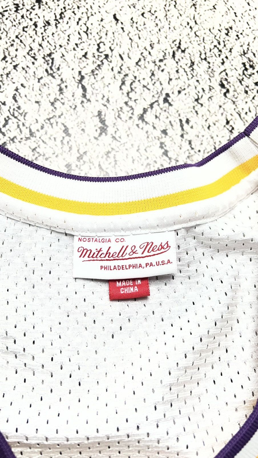 Mitchell & Ness Los Angeles Lakers NBA Mitchell and Ness jersey Size US L / EU 52-54 / 3 - 4 Thumbnail