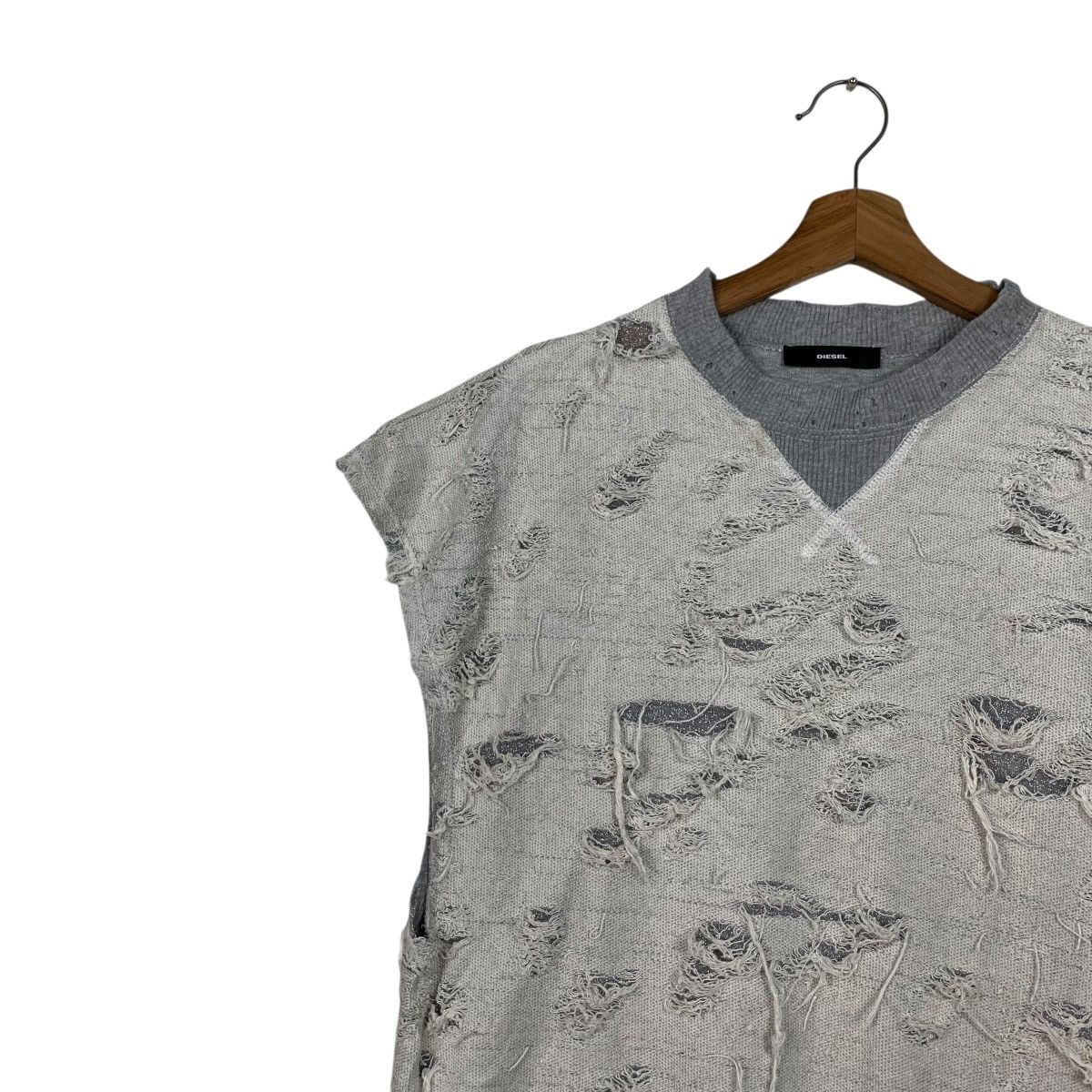 Diesel DIESEL Distressed and Destroy Sleeveless Sweater #3608-C165 Size M / US 6-8 / IT 42-44 - 3 Thumbnail