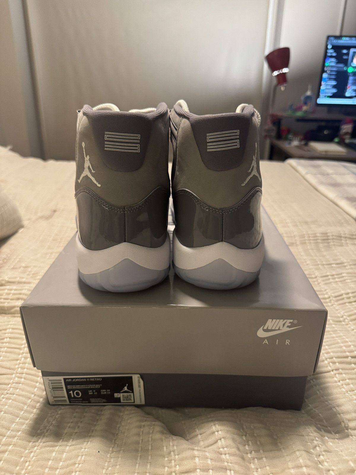 Jordan Brand NEVER WORN Cool Grey 11 Size US 10 / EU 43 - 3 Thumbnail