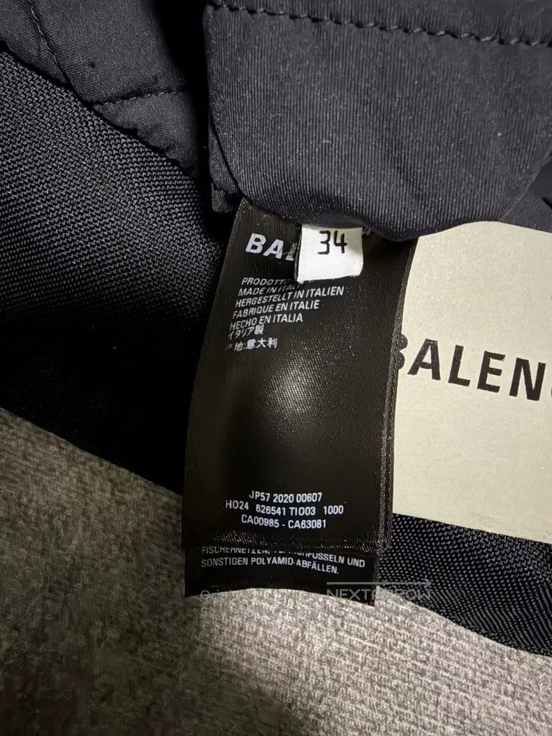 Balenciaga Balenciaga Waterproof Puffer Jacket Size XXS / US 00 / IT 34 - 4 Thumbnail