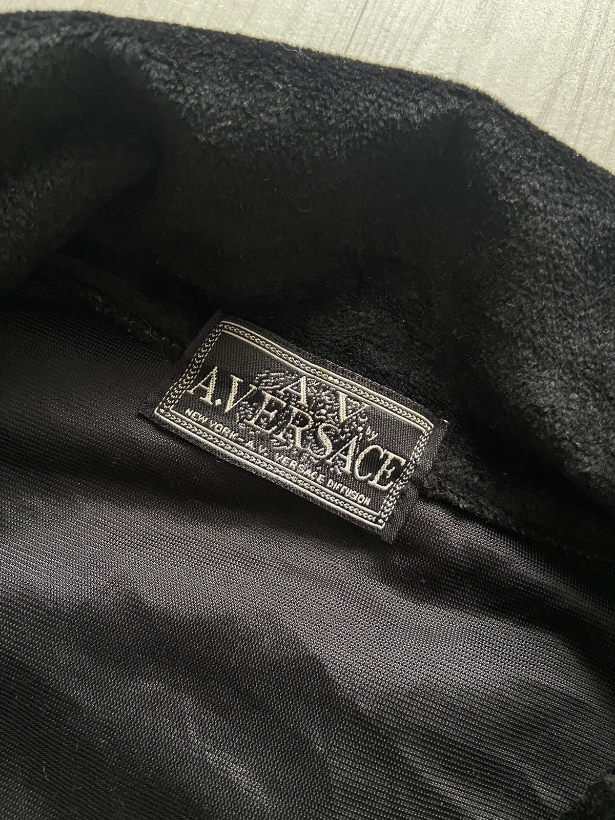 Versace × Versace Jeans Couture Vintage 1990’s Versace Golden Velvet Fleece Vest Size US L / EU 52-54 / 3 - 4 Thumbnail