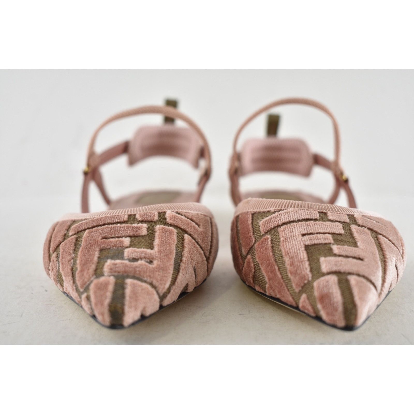 Fendi Fendi Colibri Lite Pink Beige Velvet FF Logo Flats 37.5 Size US 7.5 / IT 37.5 - 10 Thumbnail