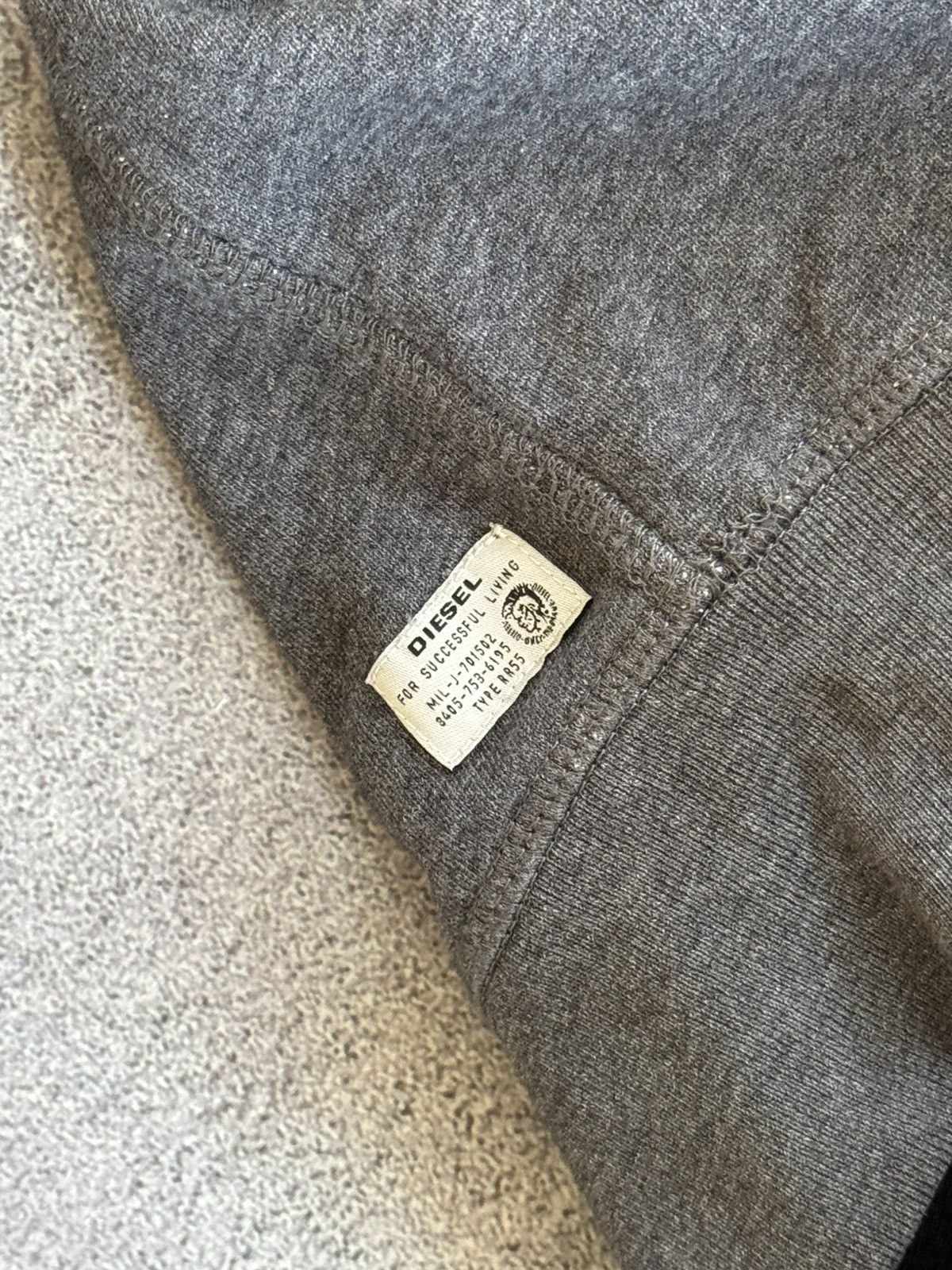 Diesel Diesel M sweatshirt pullover jumper long sleeve sweater Size US M / EU 48-50 / 2 - 10 Thumbnail