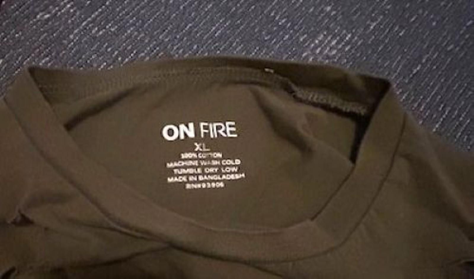 Kicks On Fire On Fire Cropped Tee XL (Fits S/M) Army Green Grunge Y2K Edgy Size S / US 4 / IT 40 - 2 Thumbnail