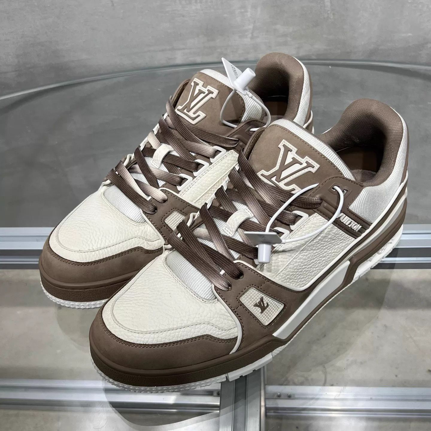 Louis Vuitton LV Trainer Taupe Gradient UK7.5 Original Box Size US 8.5 / EU 41-42 - 2 Thumbnail