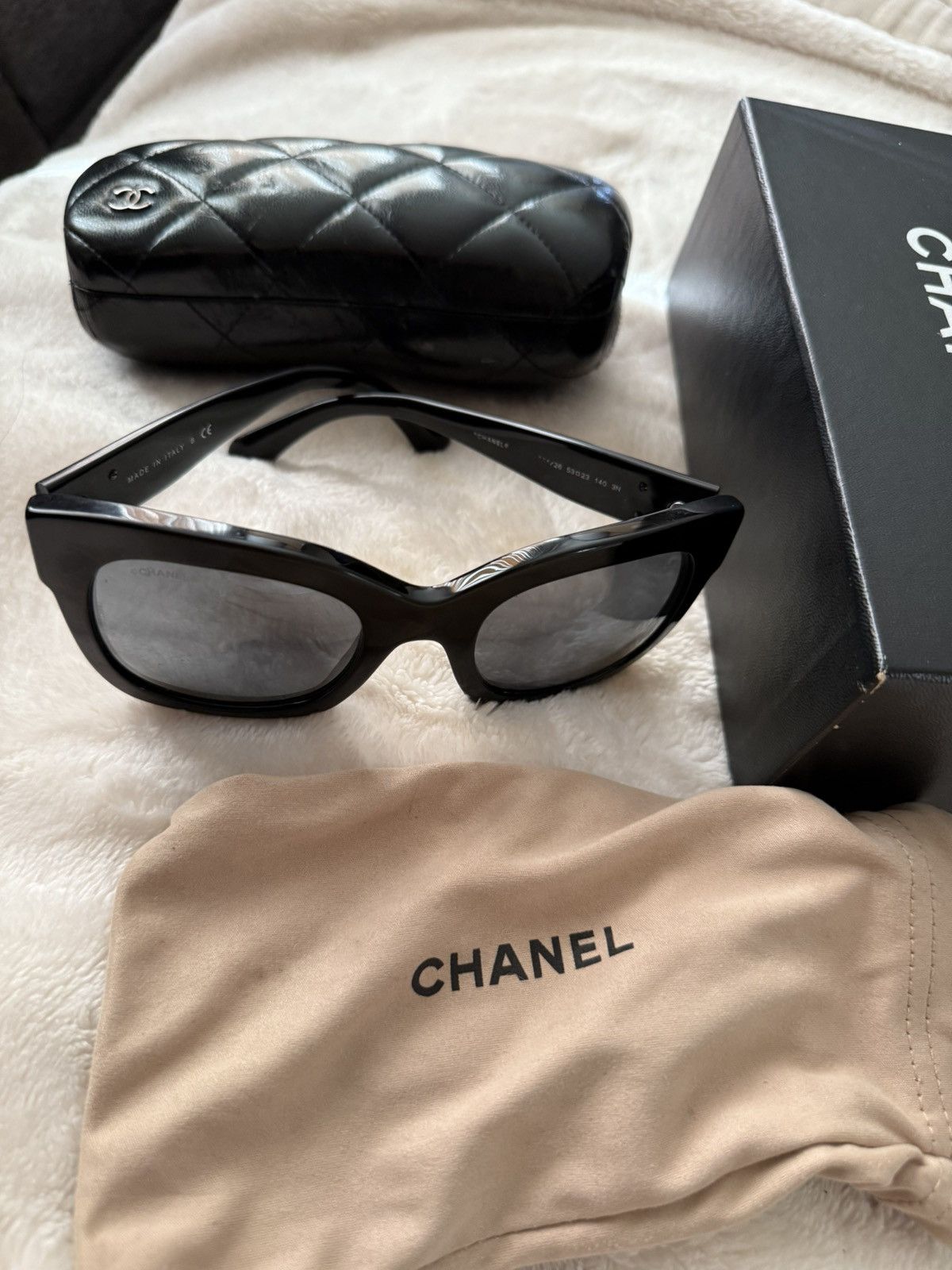 Chanel Chanel Glossy Black Sunglasses Size ONE SIZE - 10 Thumbnail