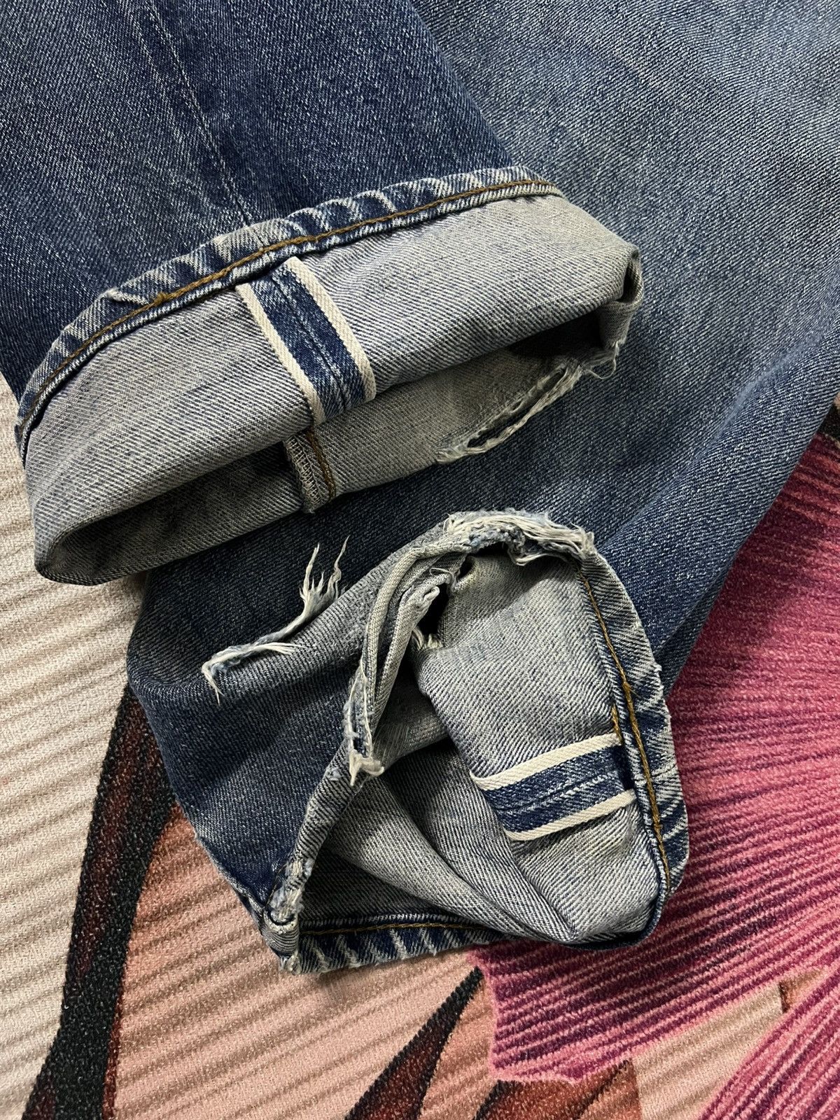 Levi's Vintage 1993 Levis 501 E Selvedge Distressed Ripped Jean Size US 29 - 3 Thumbnail