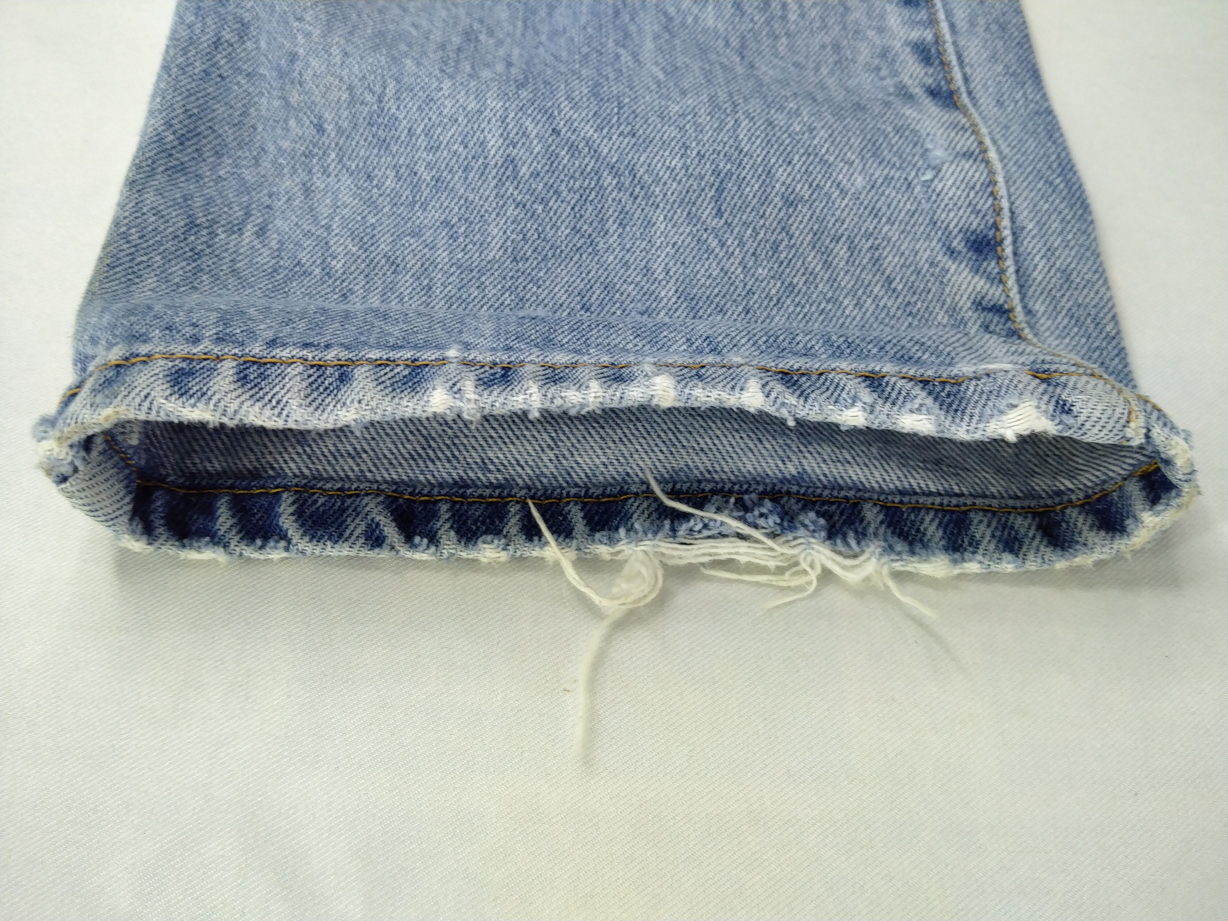 Levi's Faded Blue Vintage Levi's 502 Jeans 35x27.5 Denim -JN107 Size US 35 - 12 Thumbnail