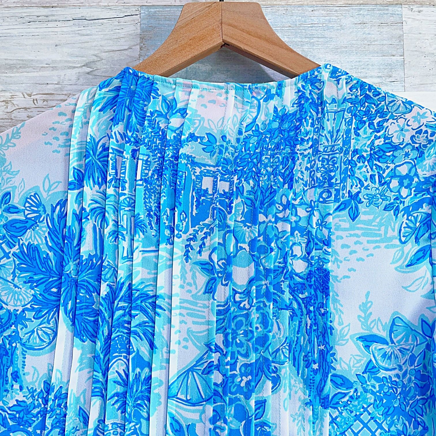 Lilly Pulitzer Lilly Pulitzer Marilina Pintucked Tunic Top Blue Paisley XS Size XS / US 0-2 / IT 36-38 - 5 Thumbnail