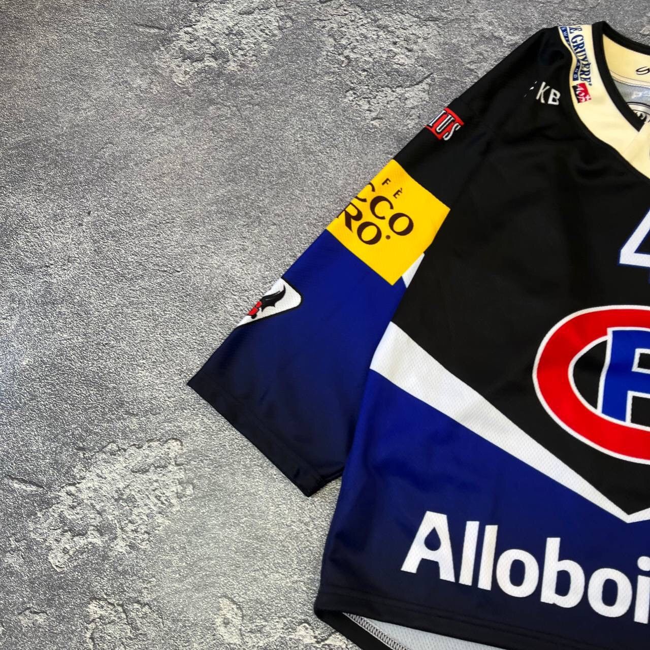 Other Hokey Jersey HC Fribourg Gottéron Trikot ELI #4 Jersey 22/23 Size US XS / EU 42 / 0 - 14 Thumbnail