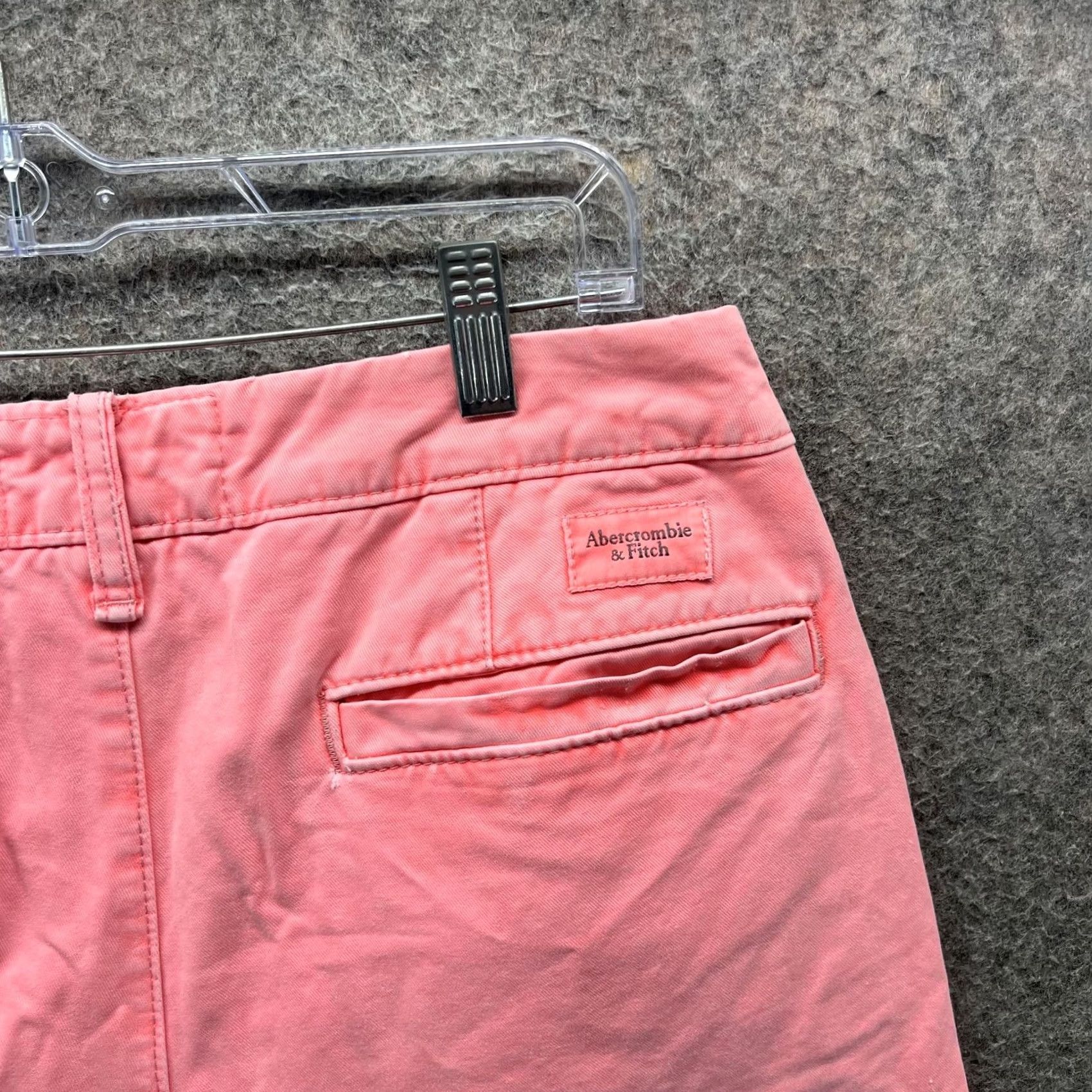 Abercrombie & Fitch Abercrombie & Fitch Shorts Mens 33 Pink Chino Flat Front Casual Summer Size US 33 - 3 Thumbnail