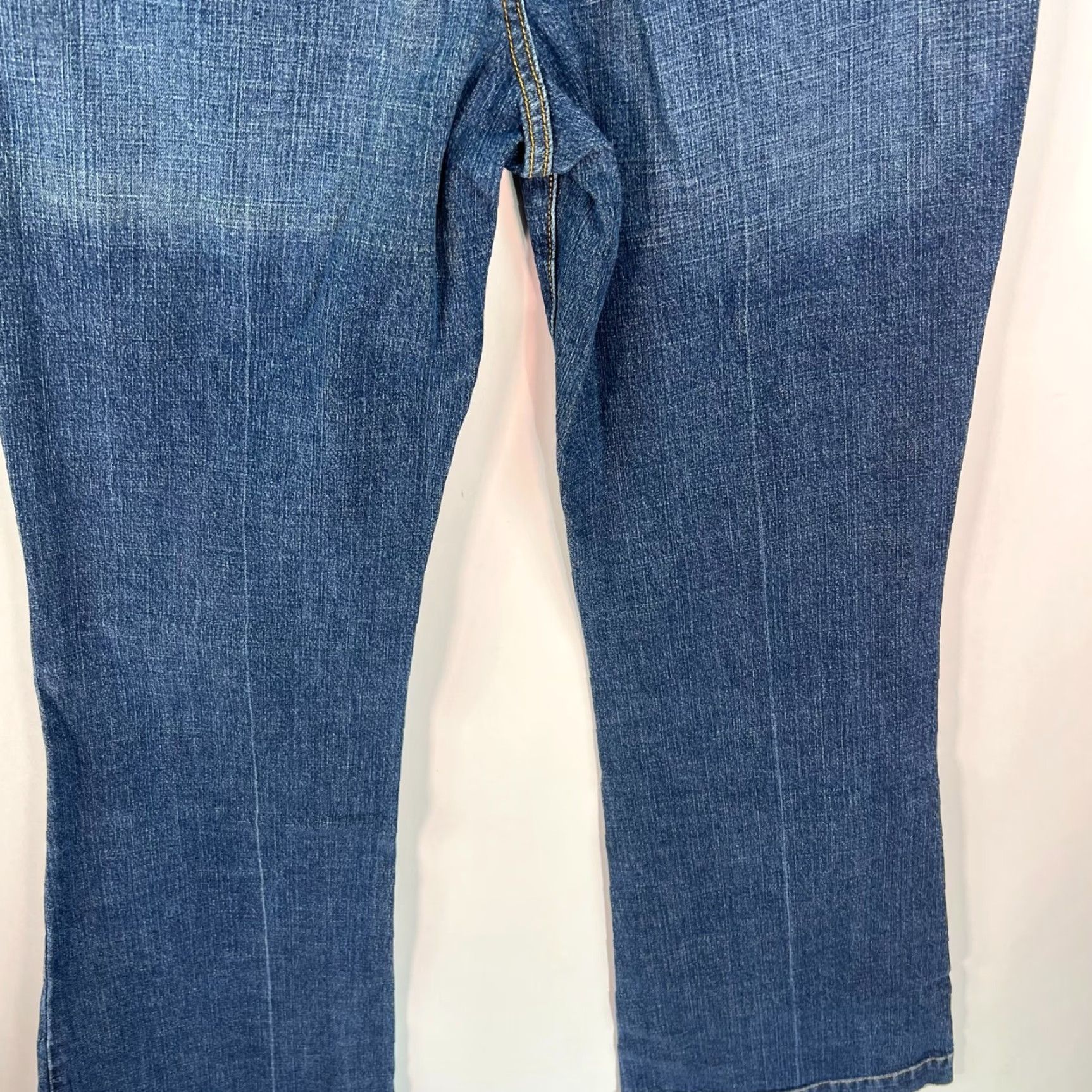 Mossimo VINTAGE Mossimo Women's Jeans Bootcut High Rise Size 10 32x33 Blue Denim Cotton Spandex Size 32" / US 10 / IT 46 - 7 Thumbnail