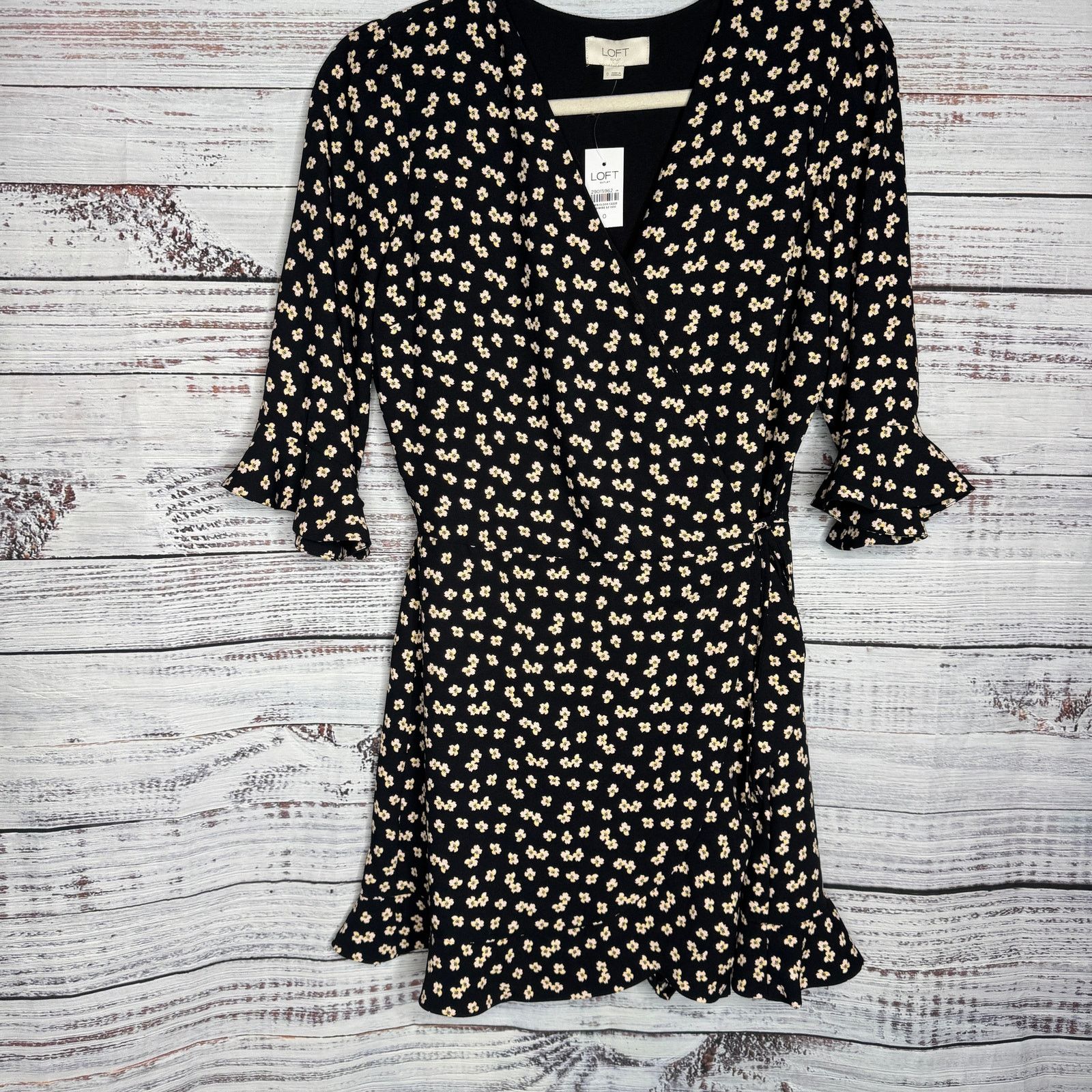 Ann Taylor LOFT Outlet Black Floral Wrap Dress Women's Size 0 NWT | Grailed