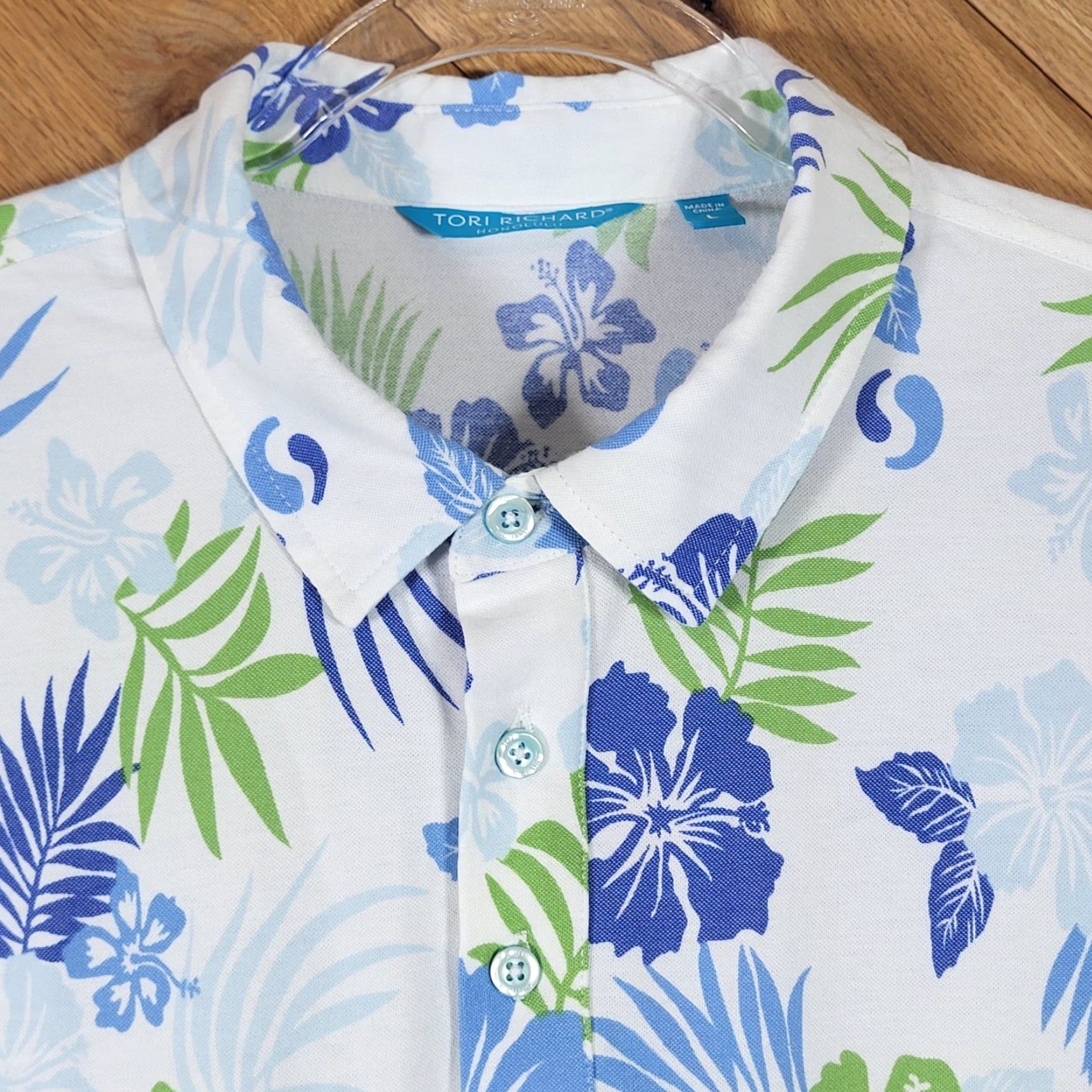 Tori Richard Tori Richard Polo Shirt Mens L Hawaiian Tropical Floral Hibiscus White Blue Shirts Golf Beach Tropical Multicolor 90s? Size US L / EU 52-54 / 3 - 2 Thumbnail