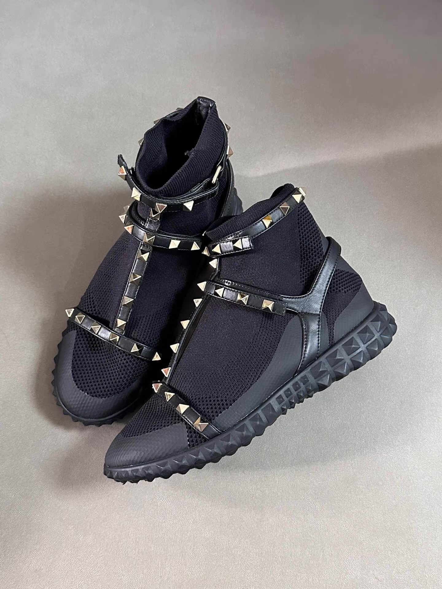 Valentino Valentino Rockstud Ankle Boots Ｑ20 Size US 6 / IT 36 - 3 Thumbnail