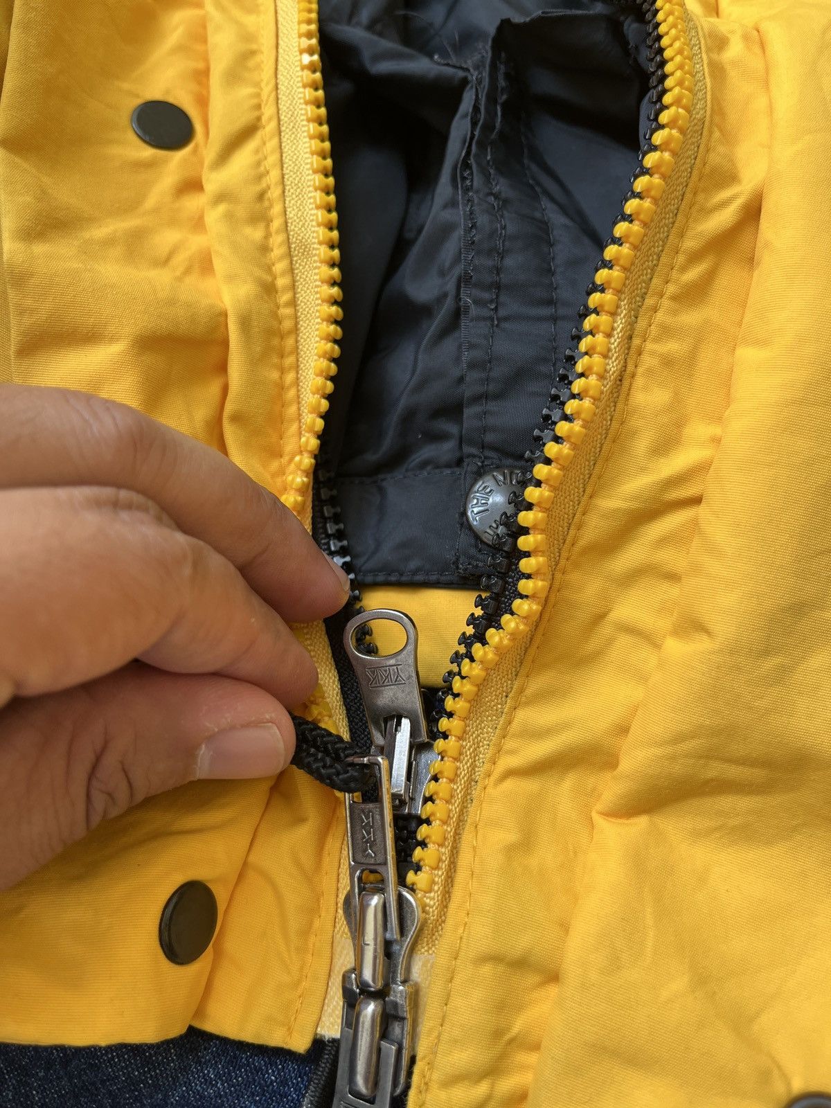 The North Face 90s The North Face Goretex Size US L / EU 52-54 / 3 - 16 Thumbnail