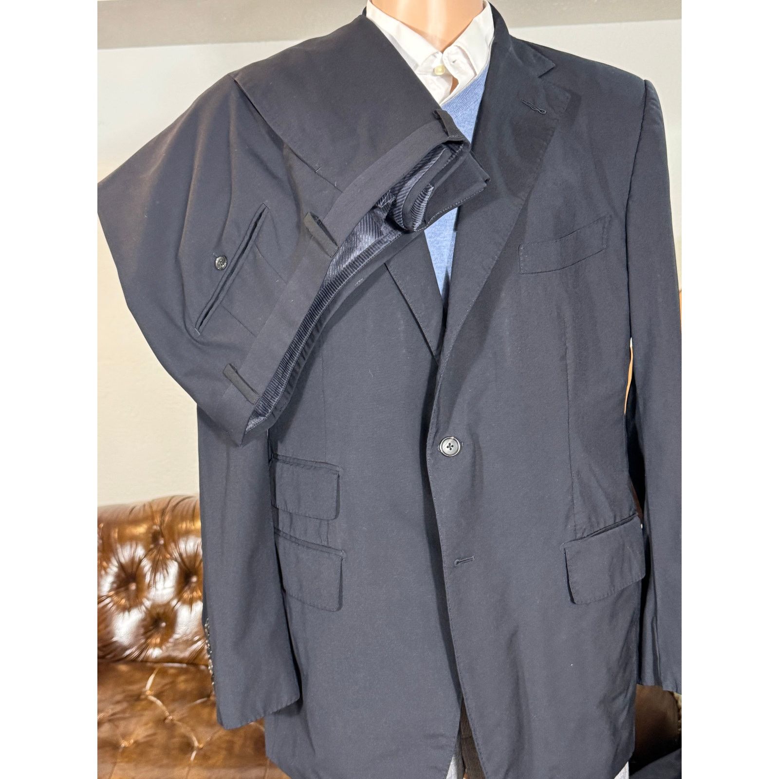 Tom Ford Tom Ford Navy Blue Notch Lapel 2 Piece Suit IT 56/ US 46R Size 46R - 1 Thumbnail