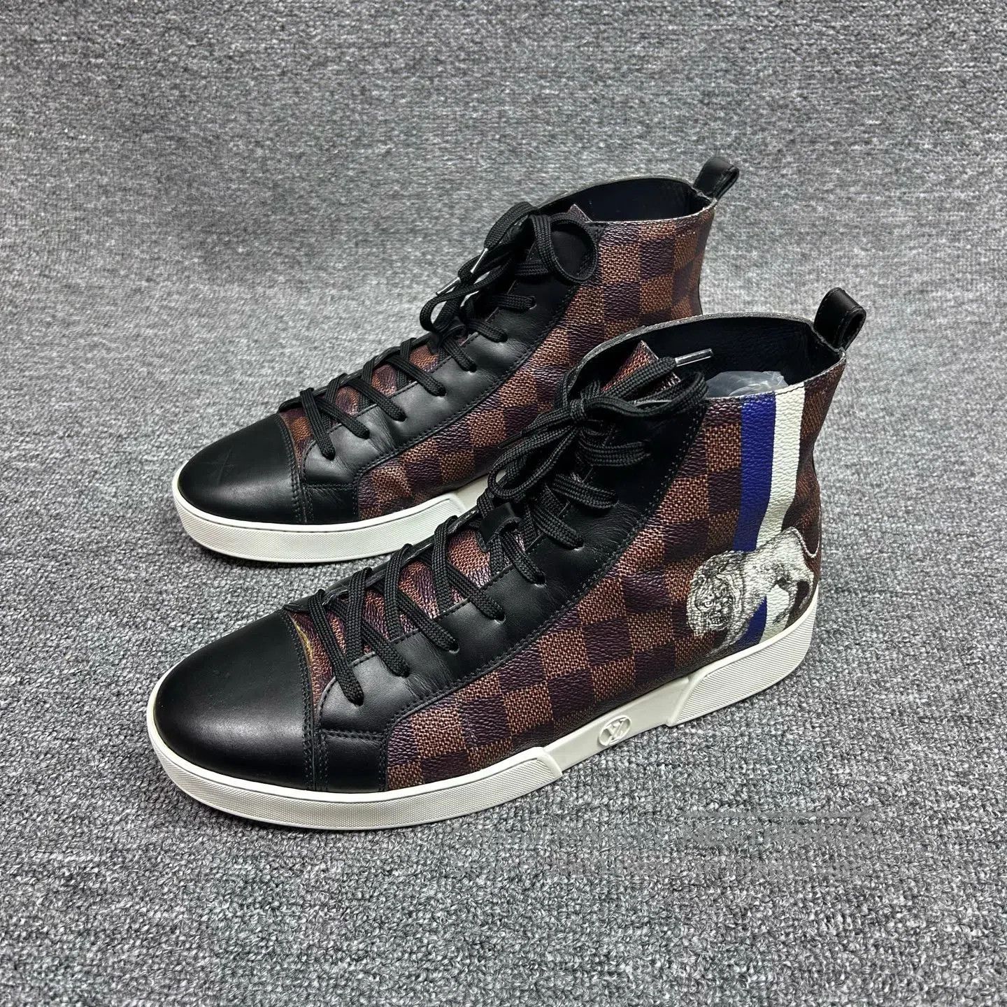 Louis Vuitton Louis Vuitton Animal Print Checkered Casual Shoes| Size US 7 / EU 40 - 1 Thumbnail
