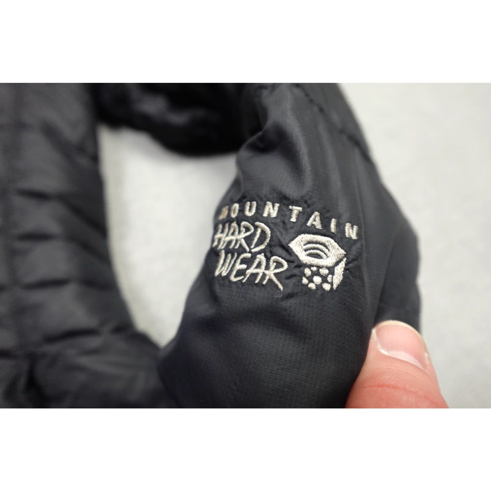 Mountain Hardwear Mountain Hard Wear Parka Jacket Womens Small Black Long Quilted Faux Fur Hood Size S / US 4 / IT 40 - 4 Thumbnail