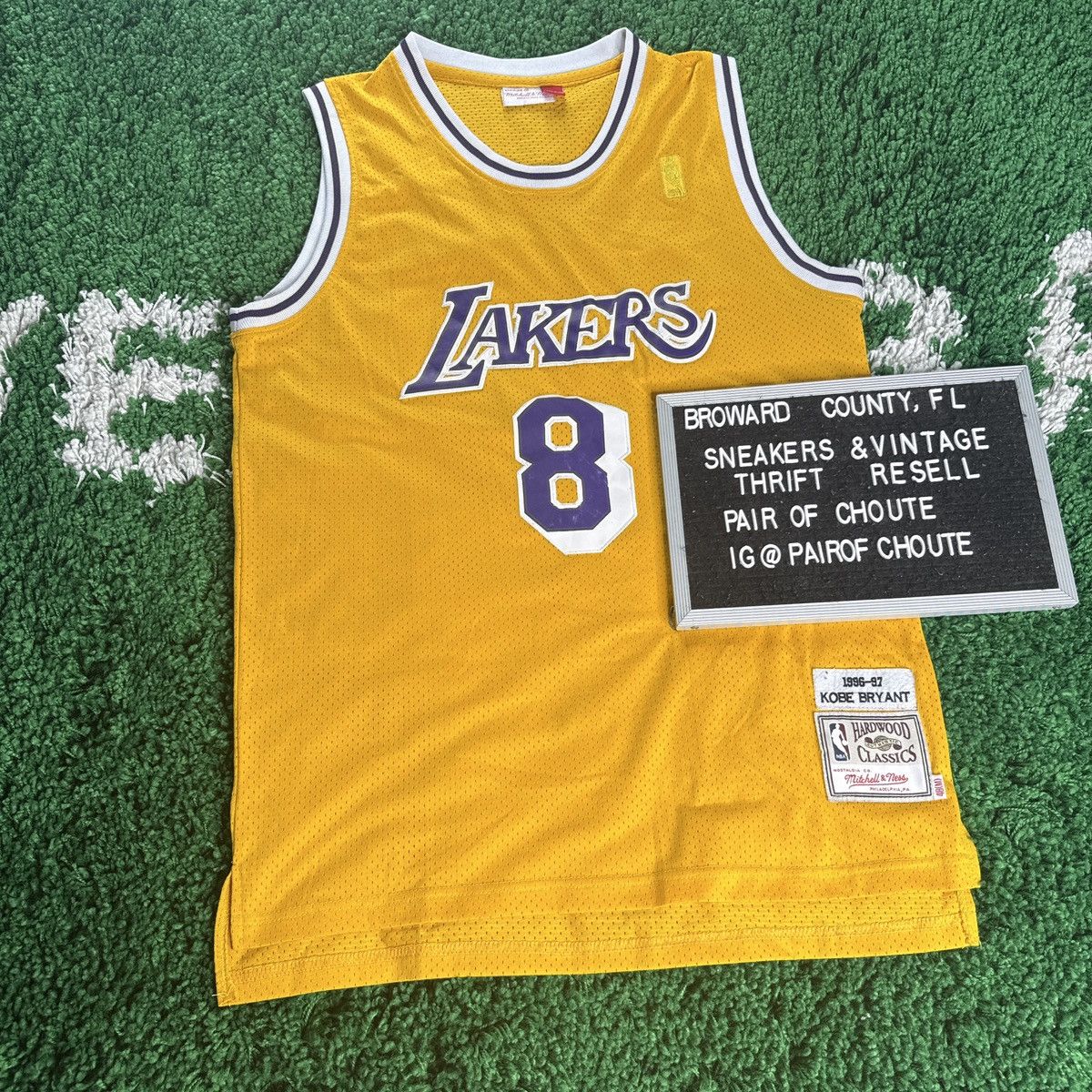 Mitchell & Ness Mitchell & Ness Kobe Bryant LA Lakers # 8 Size US M / EU 48-50 / 2 - 5 Thumbnail