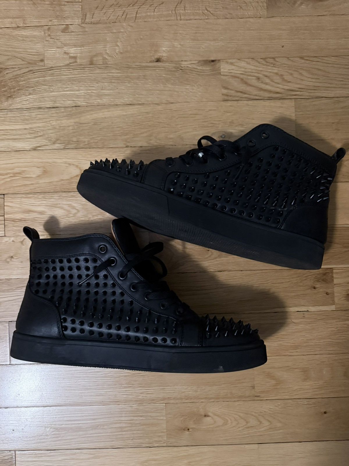 Steve Madden Steve Madden Low Top Leather Spiked Sneakers Size US 10 / EU 43 - 2 Thumbnail
