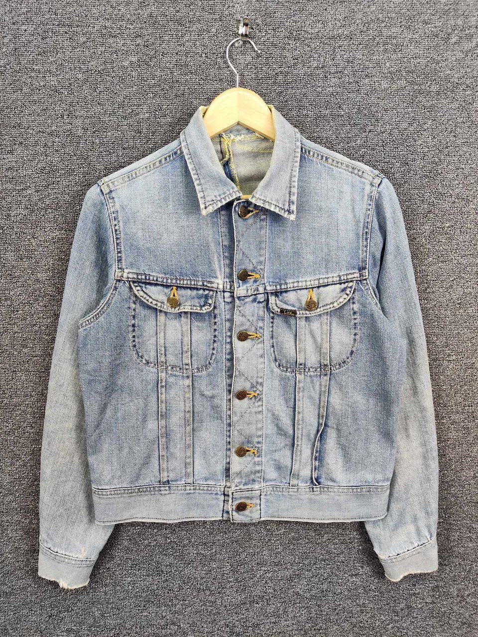 Lee Vintage Trashed Lee Riders Distressed Denim Trucker Jacket Size US M / EU 48-50 / 2 - 1 Thumbnail