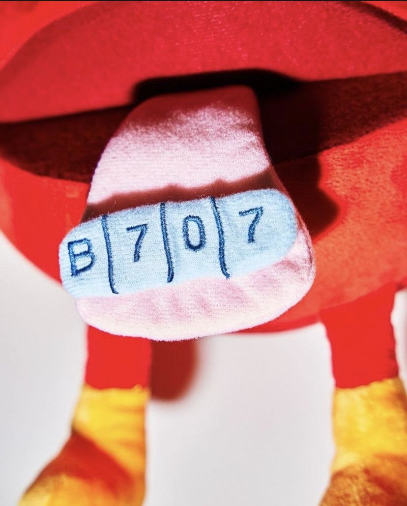 City Morgue CITY MORGUE SOS MULA SKRAP THE MENACE PLUSH TOY Size US S / EU 44-46 / 1 - 7 Thumbnail