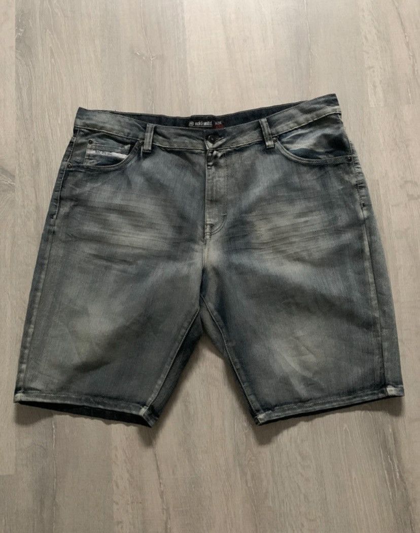 Ecko Unltd. ecko baggy grey shorts Size US 32 / EU 48 - 1 Thumbnail