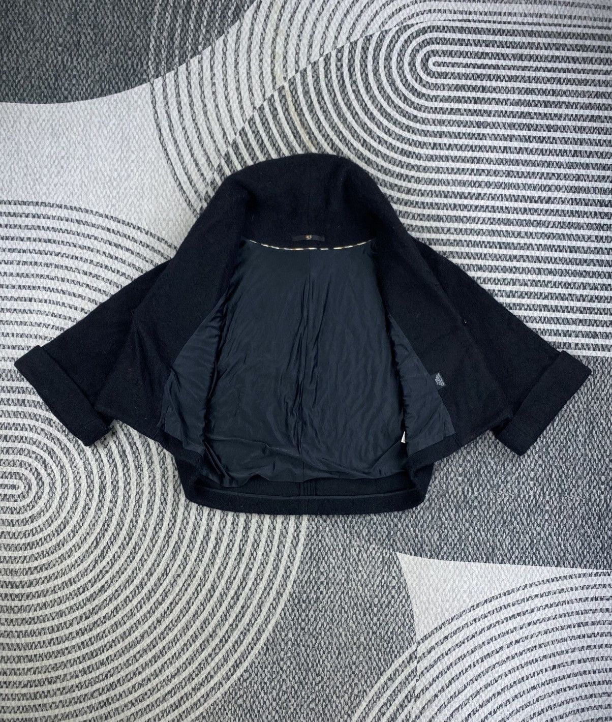 DAKS DAKS London Wool Blend Dolman Sleeve Cropped Jacket Size L / US 10 / IT 46 - 5 Thumbnail