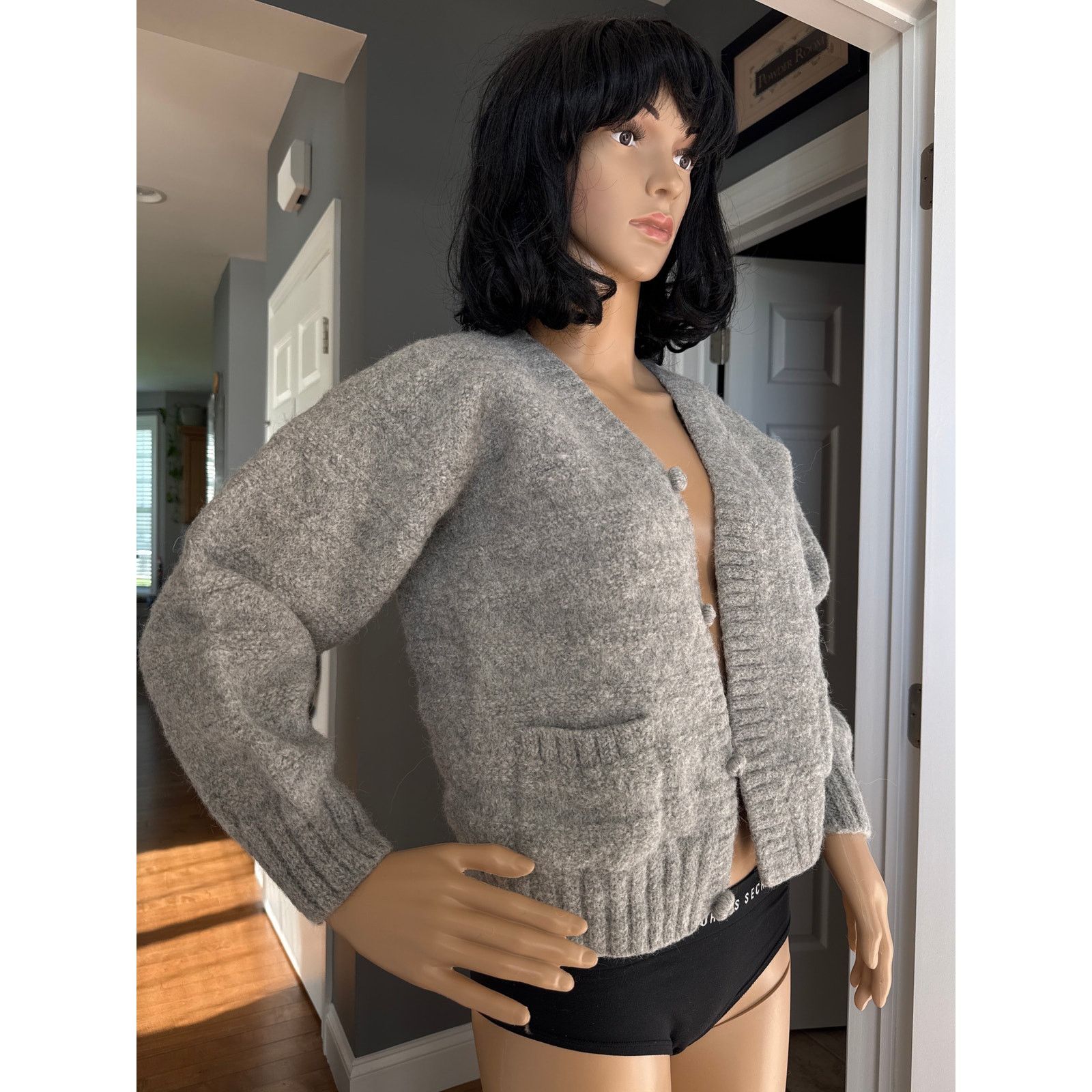 Vintage Peruvian Alpaca V neck Sweater gray faux button down pockets Size M / US 6-8 / IT 42-44 - 13 Thumbnail