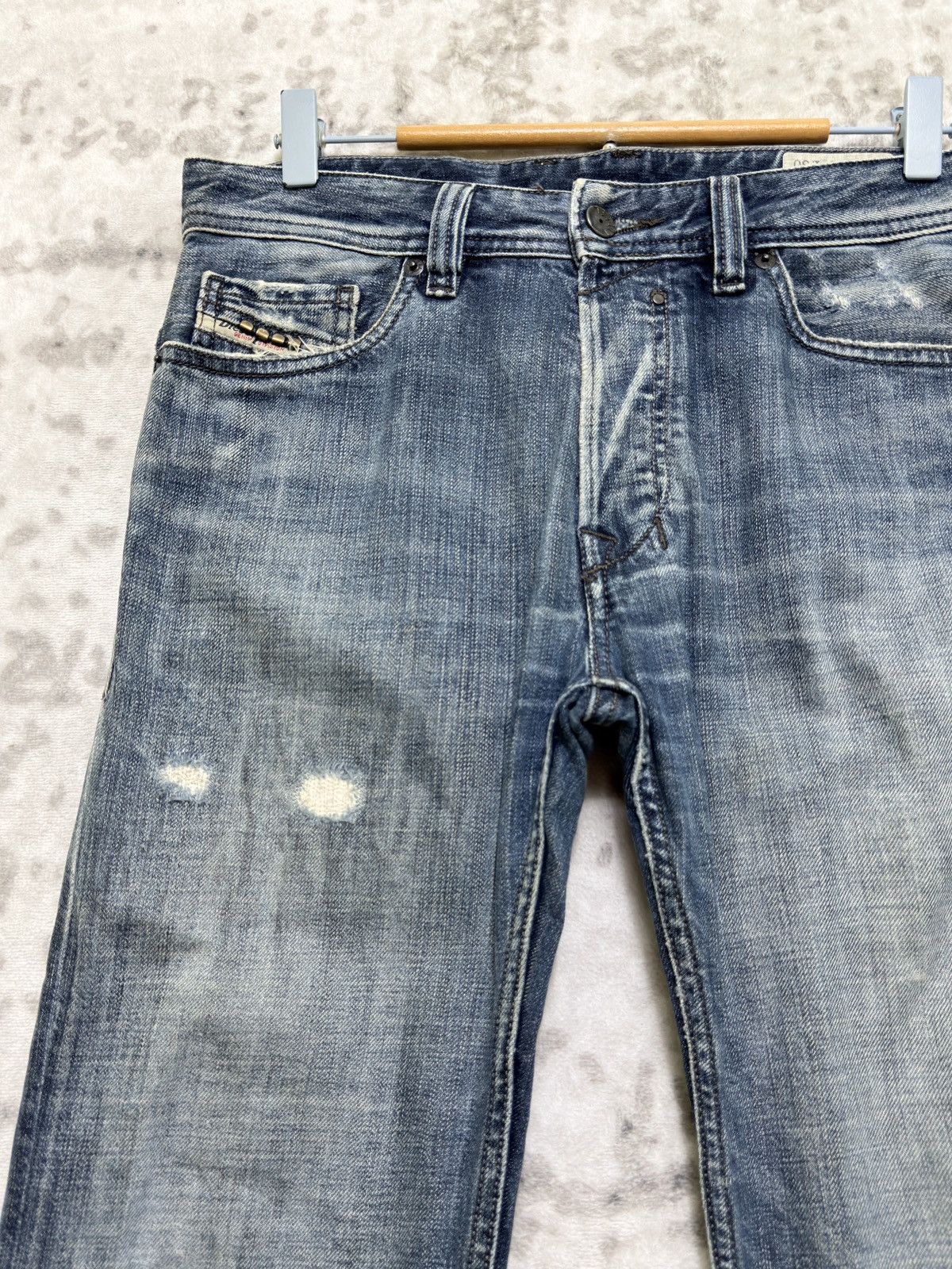 Diesel Diesel Safado Straight Fit Distressed Whiskered Denim Jeans Size US 29 - 4 Thumbnail