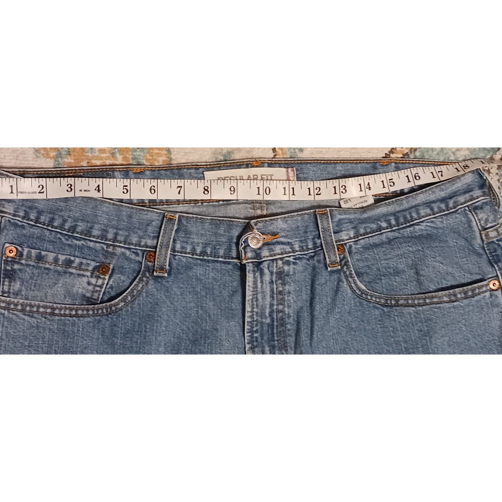 Levi's Levi's 505 Men's Regular Fit Medium Blue Wash Jeans 38Wx32L Size US 36 / EU 52 - 4 Thumbnail