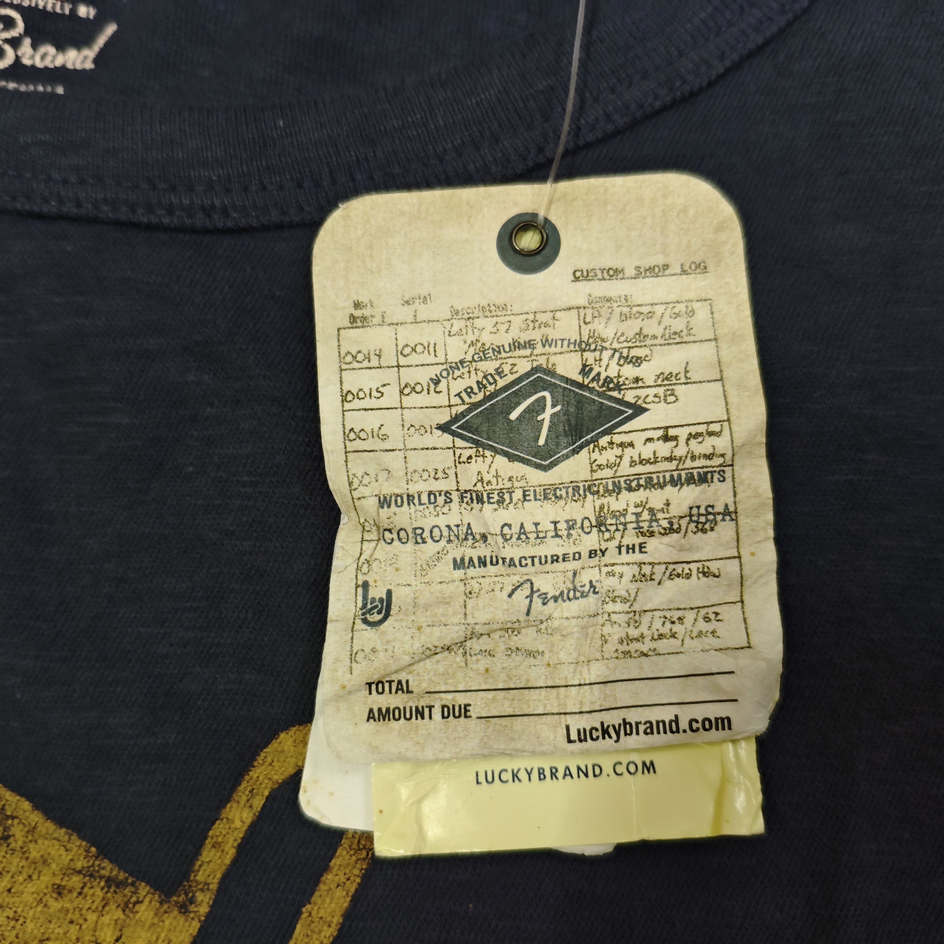 Fender FENDER X LUCKY BRAND Ukuleles Corona CA Hula Girl 3XL Tee Size US XXL / EU 58 / 5 - 10 Thumbnail