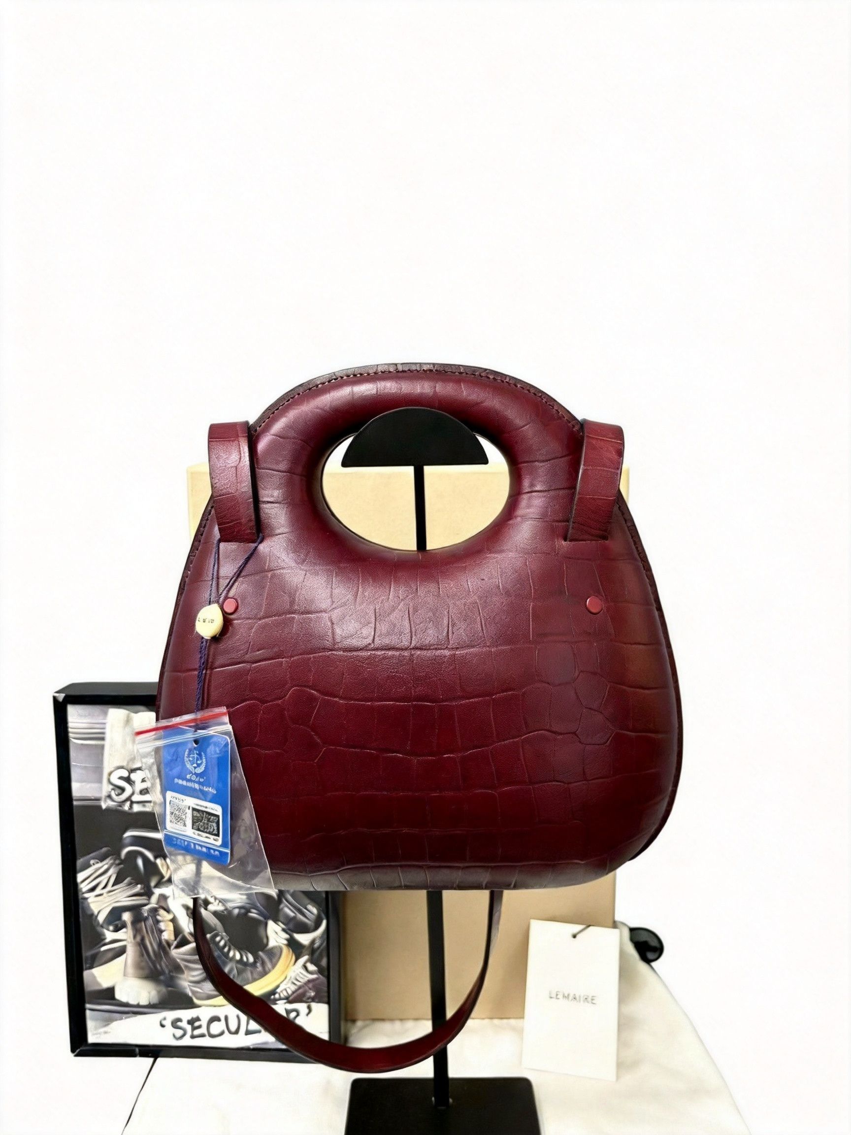 Lemaire Lemaire Egg Bag Crocodile Texture/ Size ONE SIZE - 1 Thumbnail