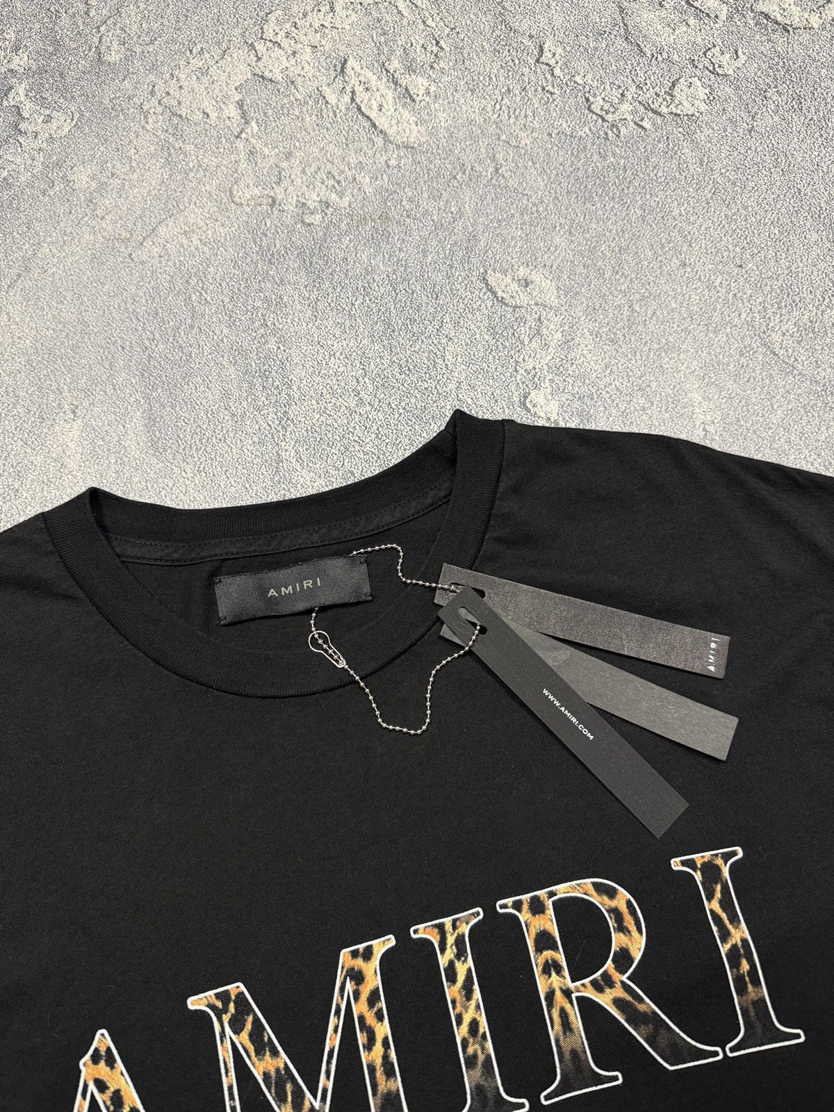 Amiri Amiri Leopard Logo Tee Size US L / EU 52-54 / 3 - 4 Thumbnail