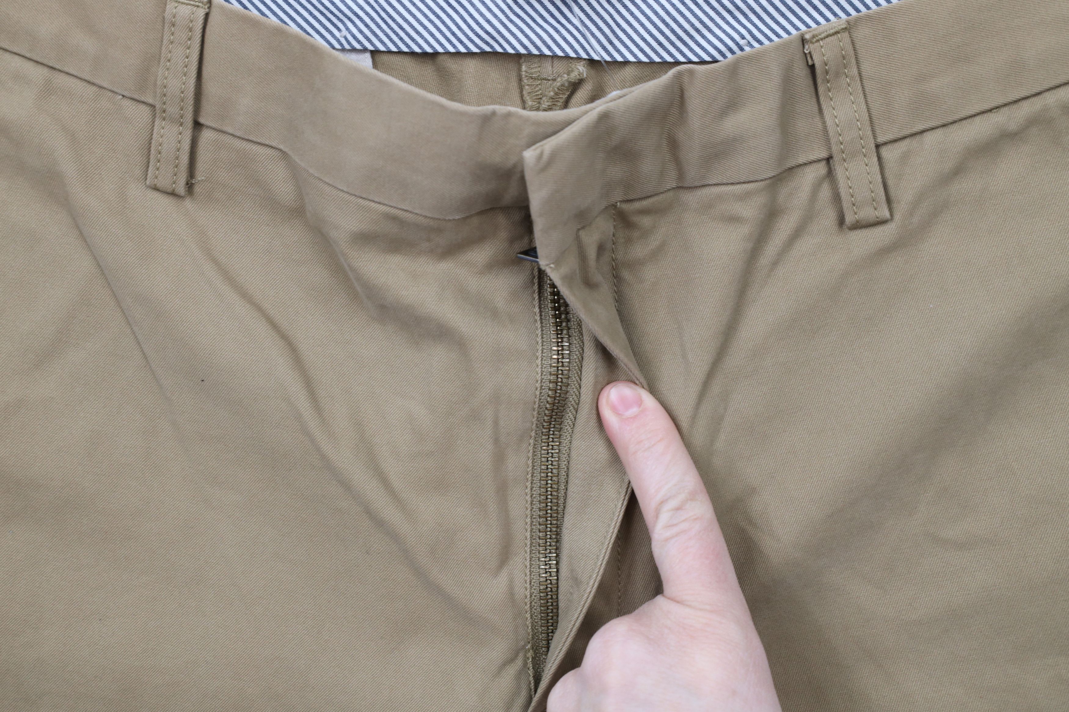 Banana Republic × Vintage New Banana Republic Relaxed Fit Wide Leg Chino Pants Brown Size US 35 - 6 Thumbnail