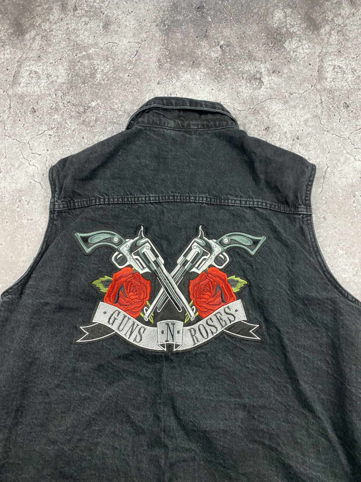 Band Tees × Vintage Vintage 90s Guns N Roses Denim Vest Metallica Pink Floyd Size US XL / EU 56 / 4 - 5 Thumbnail
