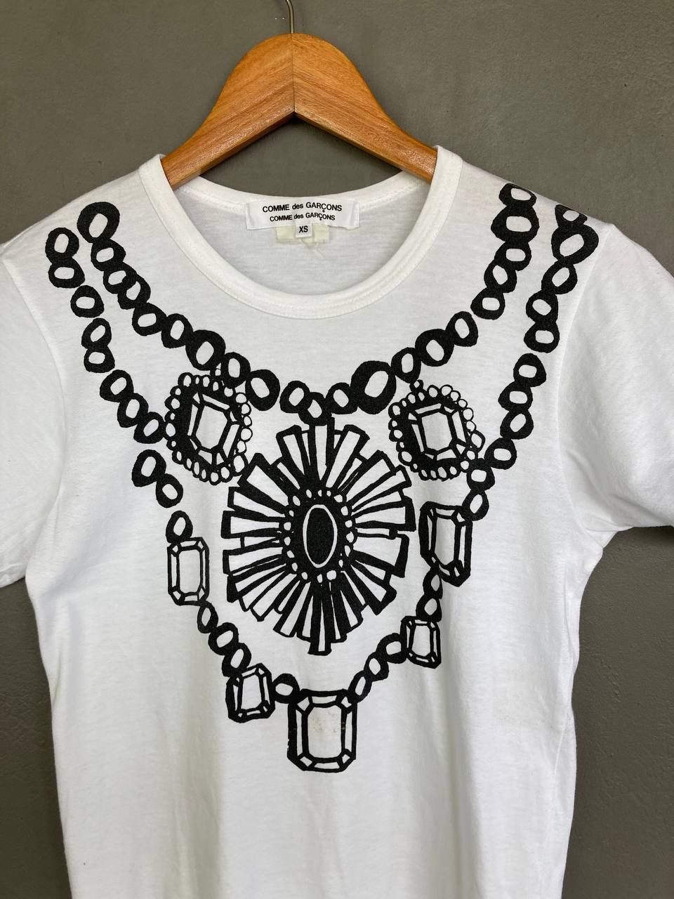 Comme des Garcons Comme des Garçons Jewel Necklace Tee Size XS / US 0-2 / IT 36-38 - 2 Thumbnail