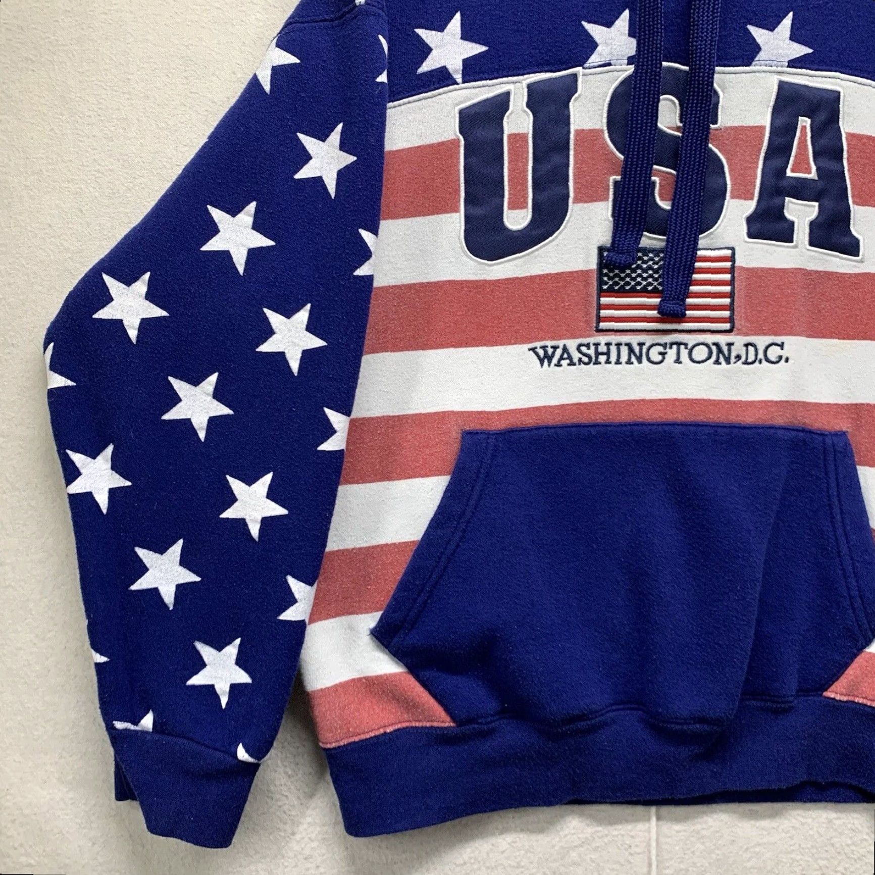 Vintage VINTAGE 90s Hoodie USA Flag Allover Print Joe’s Medium Mens Cotton Blend Fleece Pullover 80s 90s Graphic Size US M / EU 48-50 / 2 - 3 Thumbnail