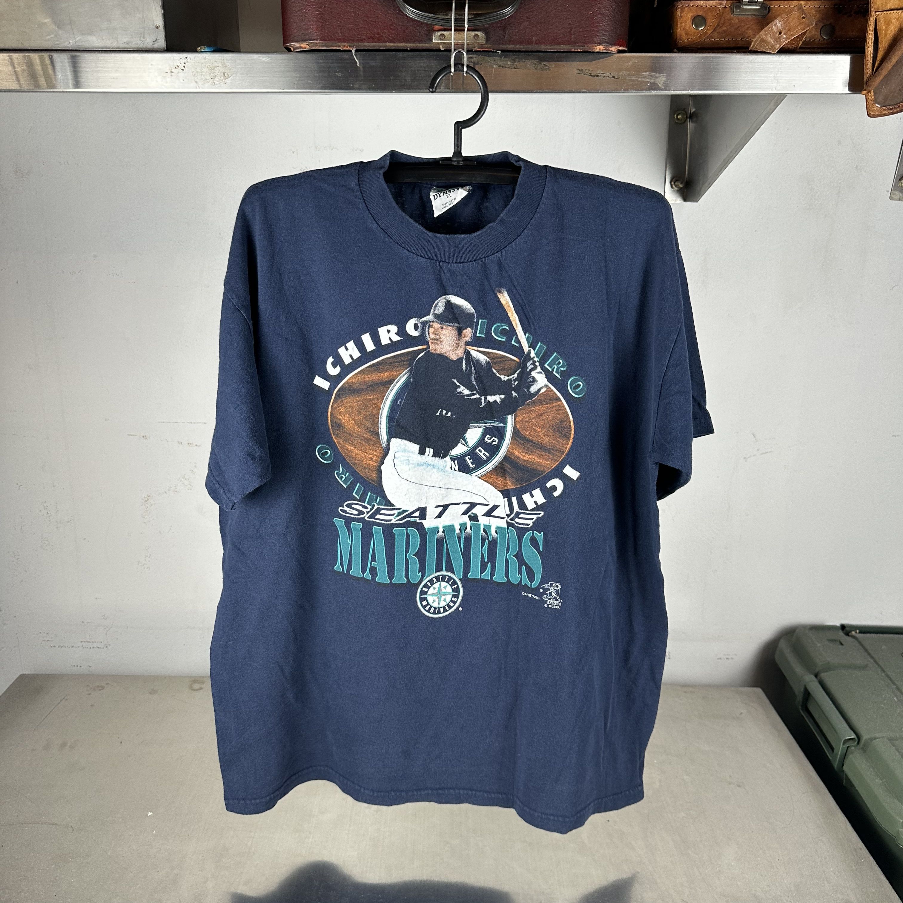 Vintage 2001 Ichiro Suzuki Seattle Mariners MLB T-shirt