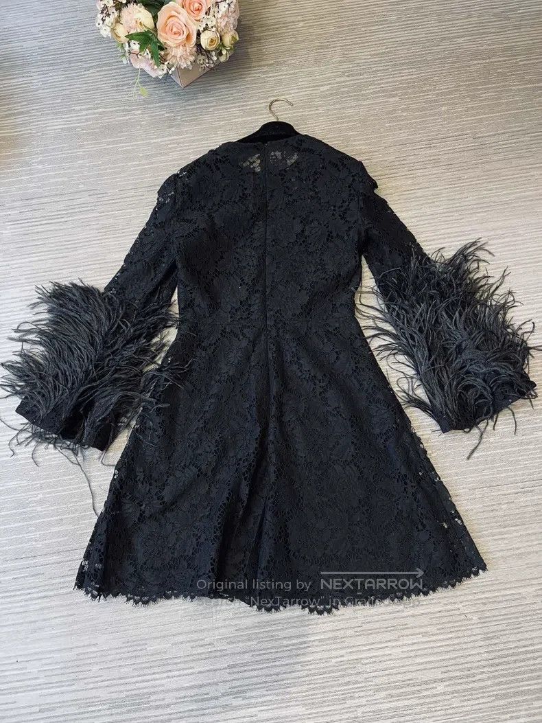 Valentino Valentino Lace feather dress Size S / US 4 / IT 40 - 2 Thumbnail