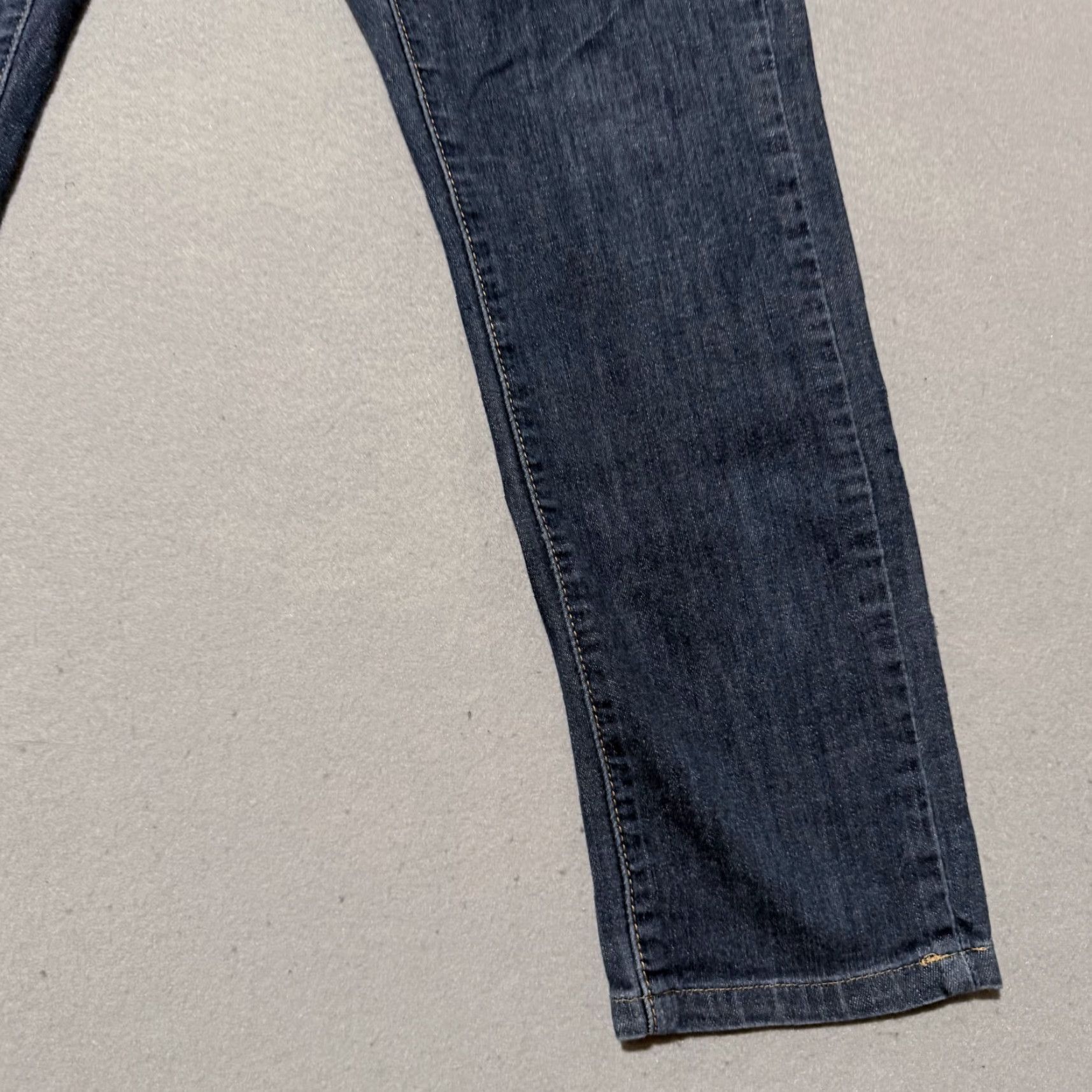 Levi's Levi's Jeans Women Blue Mid Rise Skinny 28x30 Pockets Zip Fly 5-Pocket Denim Slim Vintage: No 90s City Size 28" / US 6 / IT 42 - 6 Thumbnail